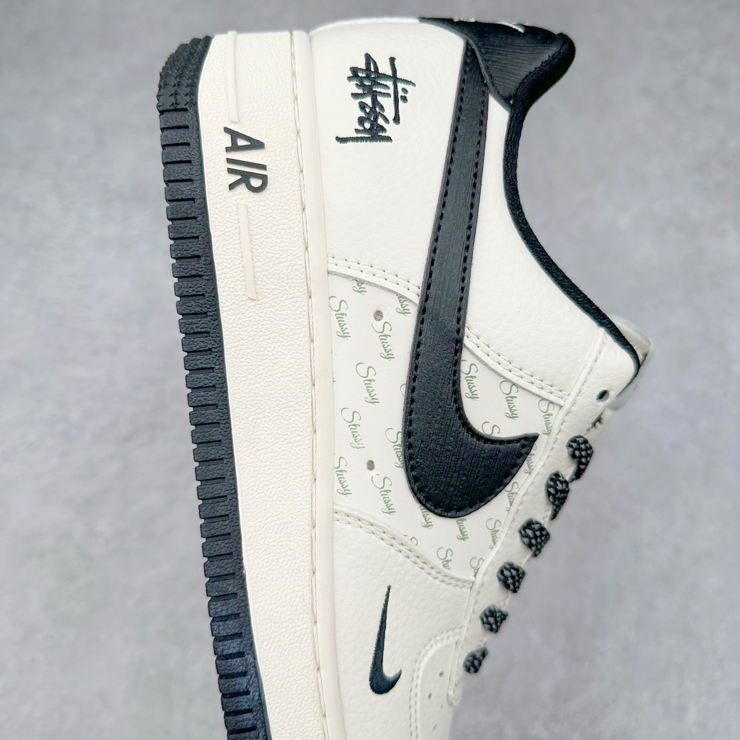 图片[6]-NK Air Force 1´07 Low 空军一号低帮百搭休闲运动板鞋 XZ3328-001 柔软、弹性十足的缓震性能和出色的中底设计 横跨复古与现代的外型结合 造就出风靡全球 三十多年的Force 1 直到今天还深受青睐 尺码：36 36.5 37.5 38 38.5 39 40 40.5 41 42 42.5 43 44 44.5 45-选品中心