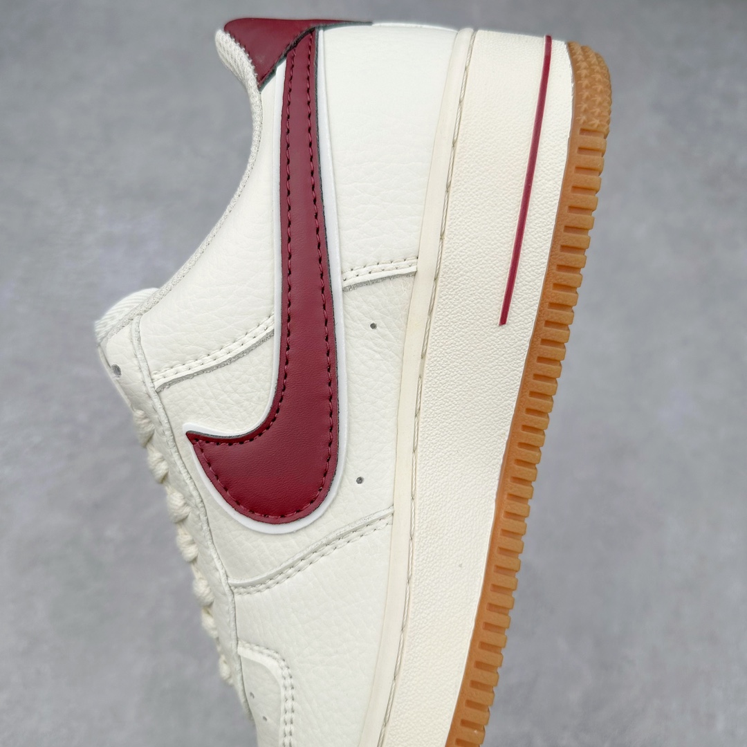 图片[7]-NK Air Force 1´07 Low 空军一号低帮百搭休闲运动板鞋 WA0531-308 柔软、弹性十足的缓震性能和出色的中底设计 横跨复古与现代的外型结合 造就出风靡全球 三十多年的Force 1 直到今天还深受青睐 尺码：36 36.5 37.5 38 38.5 39 40 40.5 41 42 42.5 43 44 44.5 45-选品中心