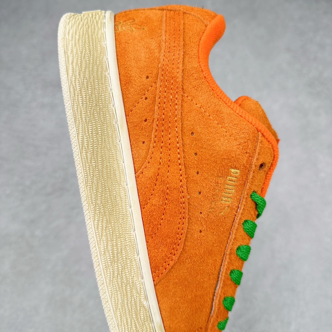 图片[6]-PUMA SUEDE XL 彪马新款面包鞋男女同款复古休闲板鞋 赠送一双鞋带 鞋身通体采用细腻的麂皮材质 厚实柔软 质感出众 鞋侧保留PUMA标志性跑道图案 侧面与后跟点缀金属色PUMA LOGO 兼具辨识度与细节感 加厚鞋垫、饱满鞋舌 搭配加宽扁形鞋带 使得穿着感更加贴合与舒适 值得一提的是 本季SUEDE XL鞋款以黑色、红色及蓝色最为瞩目 经典黑的配色 在低调之余可轻松驾驭任何潮流风格造型 而高饱和度的配色 则是当之无愧的早春出街利器。货号： 395205 尺码：36 37 37.5 38 38.5 39 40 40.5 41 42 42.5 43 44 45-选品中心