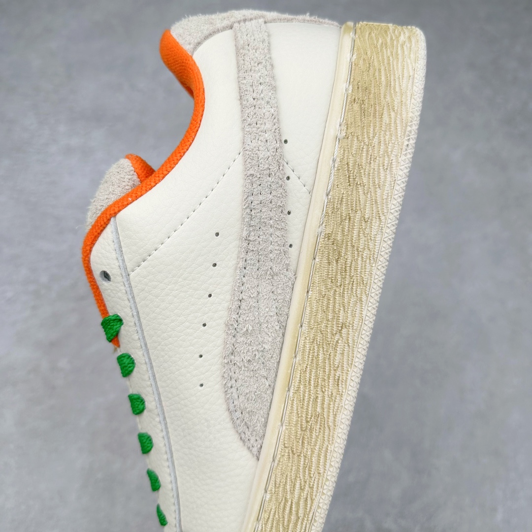 图片[7]-PUMA SUEDE XL 彪马新款面包鞋男女同款复古休闲板鞋 赠送一双鞋带 鞋身通体采用细腻的麂皮材质 厚实柔软 质感出众 鞋侧保留PUMA标志性跑道图案 侧面与后跟点缀金属色PUMA LOGO 兼具辨识度与细节感 加厚鞋垫、饱满鞋舌 搭配加宽扁形鞋带 使得穿着感更加贴合与舒适 值得一提的是 本季SUEDE XL鞋款以黑色、红色及蓝色最为瞩目 经典黑的配色 在低调之余可轻松驾驭任何潮流风格造型 而高饱和度的配色 则是当之无愧的早春出街利器。货号： 395205 尺码：36 37 37.5 38 38.5 39 40 40.5 41 42 42.5 43 44 45-选品中心