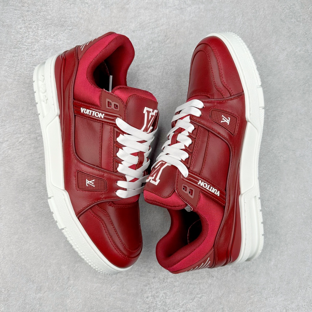 图片[3]-＃DT Louis Vuitton Trainer lv时装走秀运动鞋 实力大厂出品 平台专供 全网最全配色更新最快 最成熟的做工稳定的品控 完美鞋型超高的清洁度 零毛边线头瑕疵 全套原楦原纸版原鞋开模 全网最具灵魂的版型 正确原装黄色鞋盒 正确中底印花 鞋面印花3D高频深度立体 全鞋电脑针车 紧密相连 针距密度一致 环保乳胶注塑鞋垫 厚度脚感还原原版 皮面裁剪部位 统一油边封口工艺 原装橡胶大底含胶量大底组合零偏差 专柜全套包装 防尘袋 说明书 质保卡 男女鞋 尺码：35 36 37 38 39 40 41 42 43 44 45-选品中心