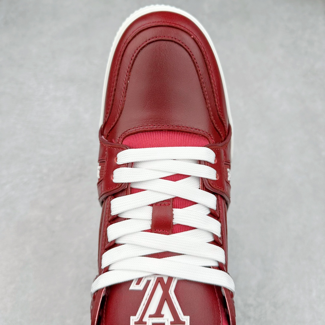 图片[4]-＃DT Louis Vuitton Trainer lv时装走秀运动鞋 实力大厂出品 平台专供 全网最全配色更新最快 最成熟的做工稳定的品控 完美鞋型超高的清洁度 零毛边线头瑕疵 全套原楦原纸版原鞋开模 全网最具灵魂的版型 正确原装黄色鞋盒 正确中底印花 鞋面印花3D高频深度立体 全鞋电脑针车 紧密相连 针距密度一致 环保乳胶注塑鞋垫 厚度脚感还原原版 皮面裁剪部位 统一油边封口工艺 原装橡胶大底含胶量大底组合零偏差 专柜全套包装 防尘袋 说明书 质保卡 男女鞋 尺码：35 36 37 38 39 40 41 42 43 44 45-选品中心