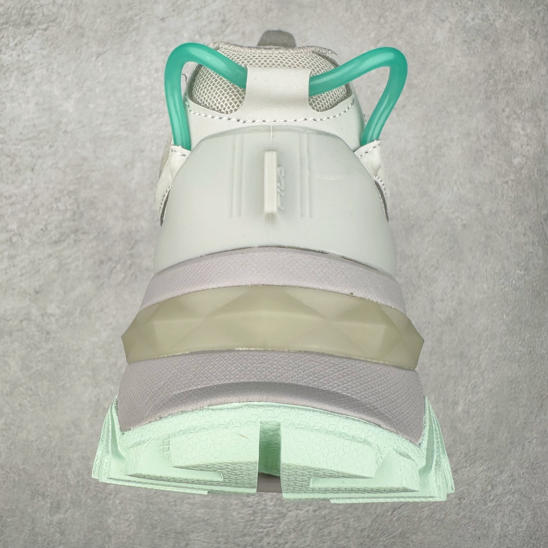 图片[8]-斐乐Fila Fusion Bianco 硬糖系列老爹风增高厚底复古中性休闲运动慢跑鞋 FILA FUSION正式推出全新BIANCO硬糖鞋，该鞋款灵感来自于阿尔卑斯山最高峰Moute Bianco的灵感，同时全掌搭载TECNO-PIUMAX轻能发泡科技，鞋面上穿插了层次丰富的设计，更增添酷炫感。大底采用山峦起伏的设计理念，整个夏天，带你感受来自阿尔卑斯雪山的凉爽。BIANCO硬糖鞋是FILA FUSION为女性打造的全新专属鞋款，BIANCO在意大利语中意为白色，BIANCO鞋底上的棱形结构意为雪山上晶莹剔透的水晶，又好像一颗颗甜美的硬糖，代表着外表绚丽、内心坚定，拥有自己主张的女性主义。让每个穿上的女生都能做最亮的高冷百变女王，可甜可飒，夏日炎炎，有硬糖更甜！尺码：35.5 36 36.5 37.5 38 38.5 39 40-选品中心