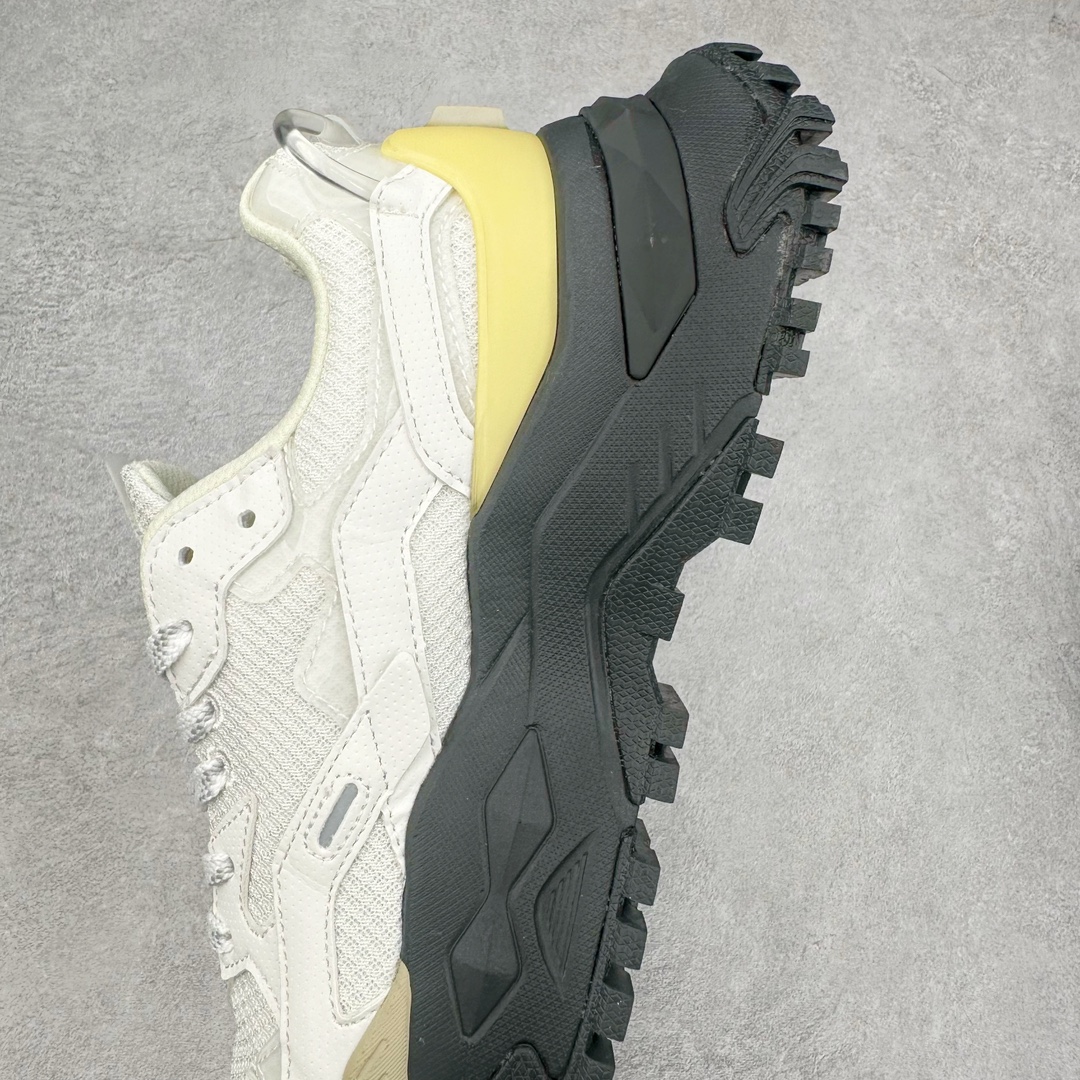 图片[7]-斐乐Fila Fusion Bianco 硬糖系列老爹风增高厚底复古中性休闲运动慢跑鞋 FILA FUSION正式推出全新BIANCO硬糖鞋，该鞋款灵感来自于阿尔卑斯山最高峰Moute Bianco的灵感，同时全掌搭载TECNO-PIUMAX轻能发泡科技，鞋面上穿插了层次丰富的设计，更增添酷炫感。大底采用山峦起伏的设计理念，整个夏天，带你感受来自阿尔卑斯雪山的凉爽。BIANCO硬糖鞋是FILA FUSION为女性打造的全新专属鞋款，BIANCO在意大利语中意为白色，BIANCO鞋底上的棱形结构意为雪山上晶莹剔透的水晶，又好像一颗颗甜美的硬糖，代表着外表绚丽、内心坚定，拥有自己主张的女性主义。让每个穿上的女生都能做最亮的高冷百变女王，可甜可飒，夏日炎炎，有硬糖更甜！尺码：35.5 36 36.5 37.5 38 38.5 39 40-选品中心