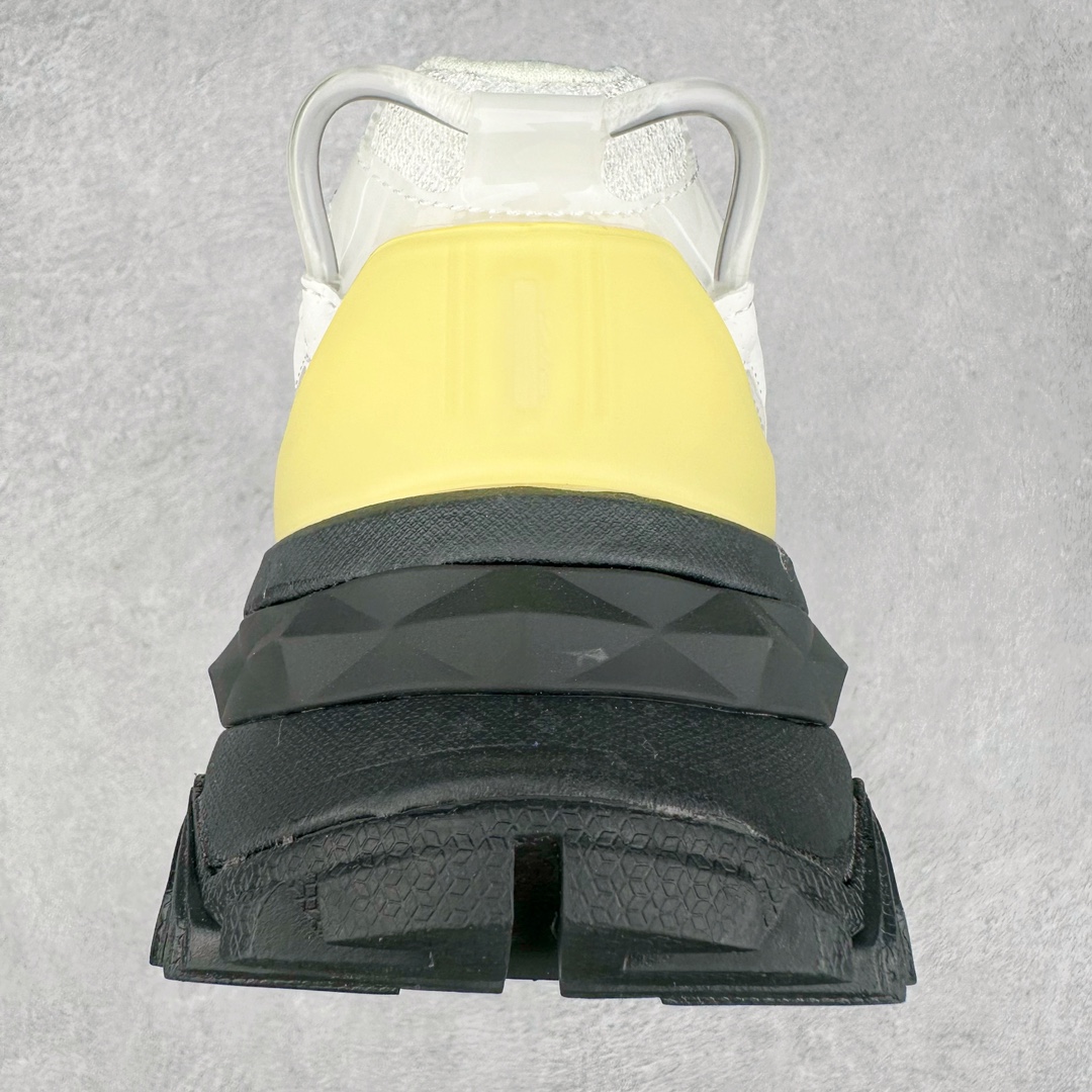 图片[8]-斐乐Fila Fusion Bianco 硬糖系列老爹风增高厚底复古中性休闲运动慢跑鞋 FILA FUSION正式推出全新BIANCO硬糖鞋，该鞋款灵感来自于阿尔卑斯山最高峰Moute Bianco的灵感，同时全掌搭载TECNO-PIUMAX轻能发泡科技，鞋面上穿插了层次丰富的设计，更增添酷炫感。大底采用山峦起伏的设计理念，整个夏天，带你感受来自阿尔卑斯雪山的凉爽。BIANCO硬糖鞋是FILA FUSION为女性打造的全新专属鞋款，BIANCO在意大利语中意为白色，BIANCO鞋底上的棱形结构意为雪山上晶莹剔透的水晶，又好像一颗颗甜美的硬糖，代表着外表绚丽、内心坚定，拥有自己主张的女性主义。让每个穿上的女生都能做最亮的高冷百变女王，可甜可飒，夏日炎炎，有硬糖更甜！尺码：35.5 36 36.5 37.5 38 38.5 39 40-选品中心