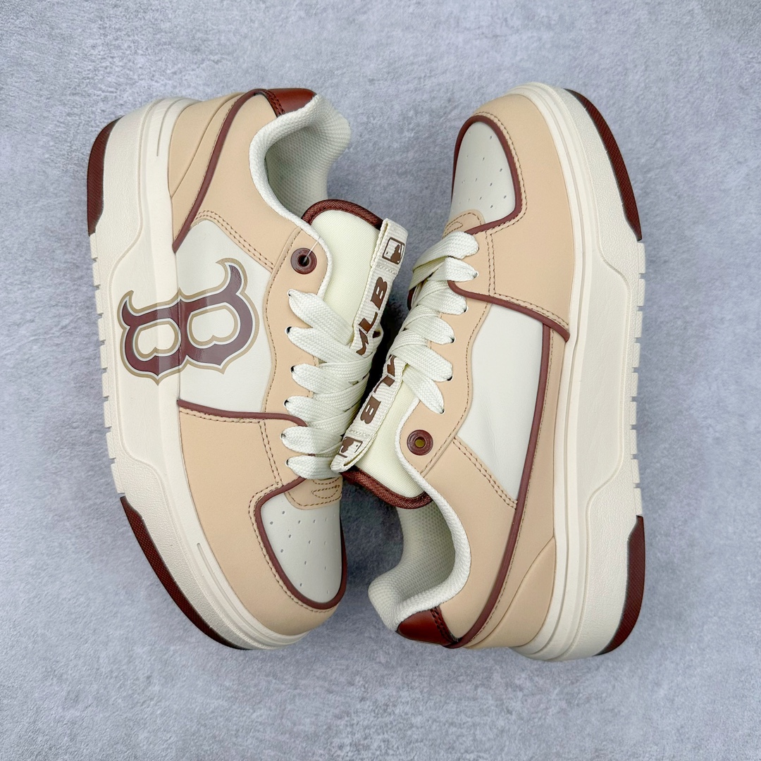 图片[3]-＃DT纯原 MLB Big Ball Chunky 复古印花老爹鞋系列低帮轻量增高厚底百搭休闲运动慢跑鞋 Korea韩国联名NY美国榄球纽约洋基队限定 目前可过轻松秒过各类鉴定 能操作的私聊 韩国代购专供 左脚内置NFC感应 区别市面贴纸假芯片 MLB专用菱形双针中底布 重点细节中底布带注胶孔 原厂NFC感应吊牌 支持鉴定 一个两位数 原盒原标 全套原楦原纸板原厂数据开发 中韩文保养标贴 绿色防霉片 平台代购专供 独家一比一RB+MD组合大底 高频后跟小人Logo精准对位立体饱满 正确网布加超迁鞋面 转印中底走线紧密 转印Logo工艺表层防刮不掉色 尺码：35 36 36.5 37.5 38 38.5 39 40 40.5 41 42 42.5 43 44 44.5 45-选品中心