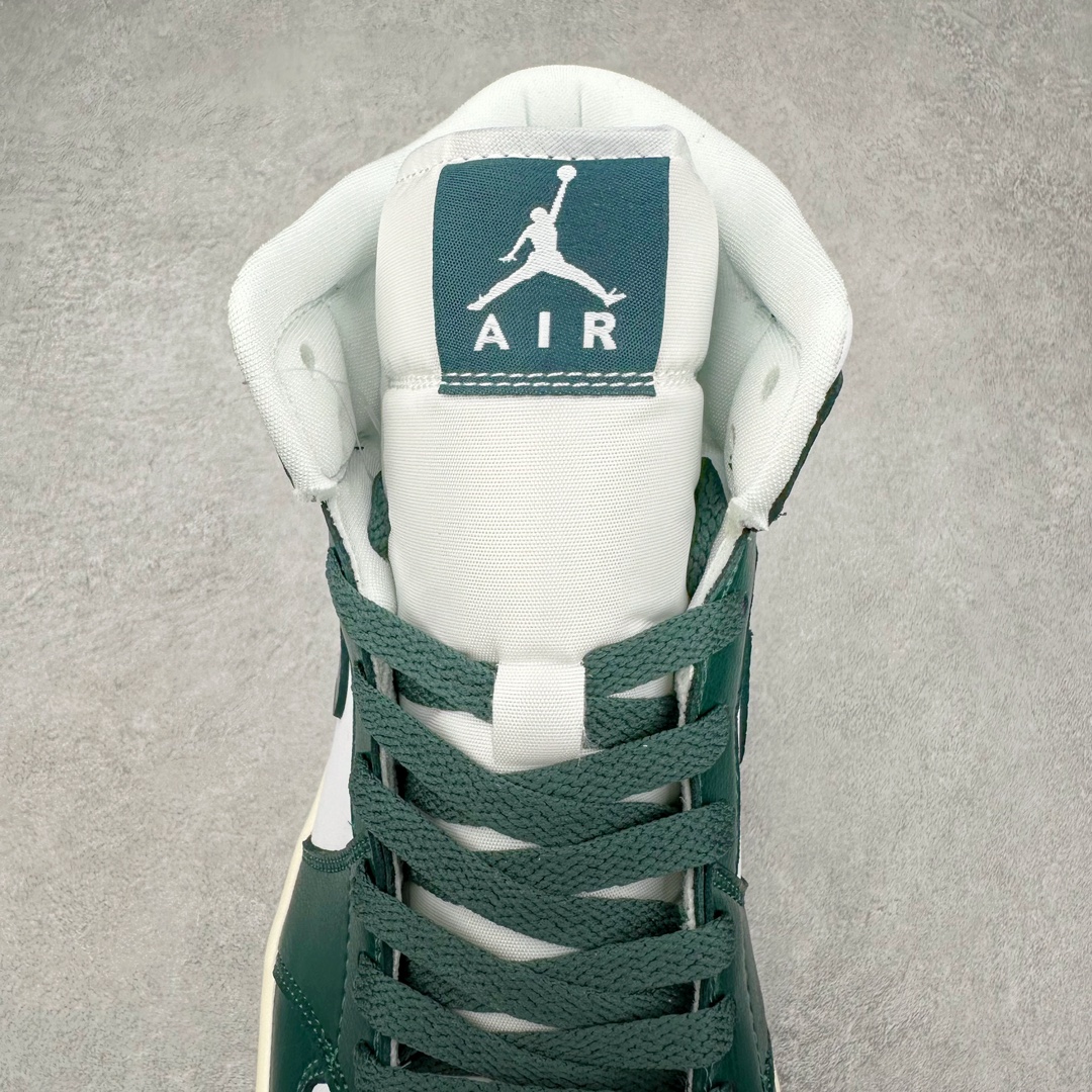 图片[5]-＃K版 Air Jordan AJ1 Mid 中帮 DO6472-133 原厂内置全掌气垫 A模大底 头层小牛皮 鞋舌AJ原厂专用牛津布+AJ专用反口珍珠布+原厂无杂质高弹内里海棉 特殊封边弹力鞋带 全网唯一头层牛皮 原鞋开模 拒绝公底 购置公司同步原材料 原汁原味 忠于原版‼️尺码：36 36.5 37.5 38 38.5 39 40 40.5 41 42 42.5 43 44 44.5 45 46 47.5-选品中心