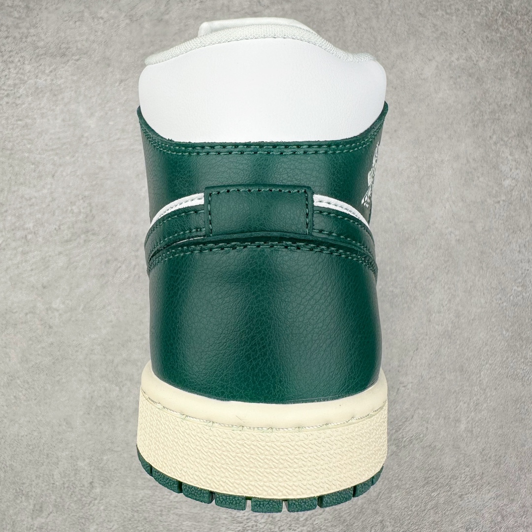 图片[8]-＃K版 Air Jordan AJ1 Mid 中帮 DO6472-133 原厂内置全掌气垫 A模大底 头层小牛皮 鞋舌AJ原厂专用牛津布+AJ专用反口珍珠布+原厂无杂质高弹内里海棉 特殊封边弹力鞋带 全网唯一头层牛皮 原鞋开模 拒绝公底 购置公司同步原材料 原汁原味 忠于原版‼️尺码：36 36.5 37.5 38 38.5 39 40 40.5 41 42 42.5 43 44 44.5 45 46 47.5-选品中心