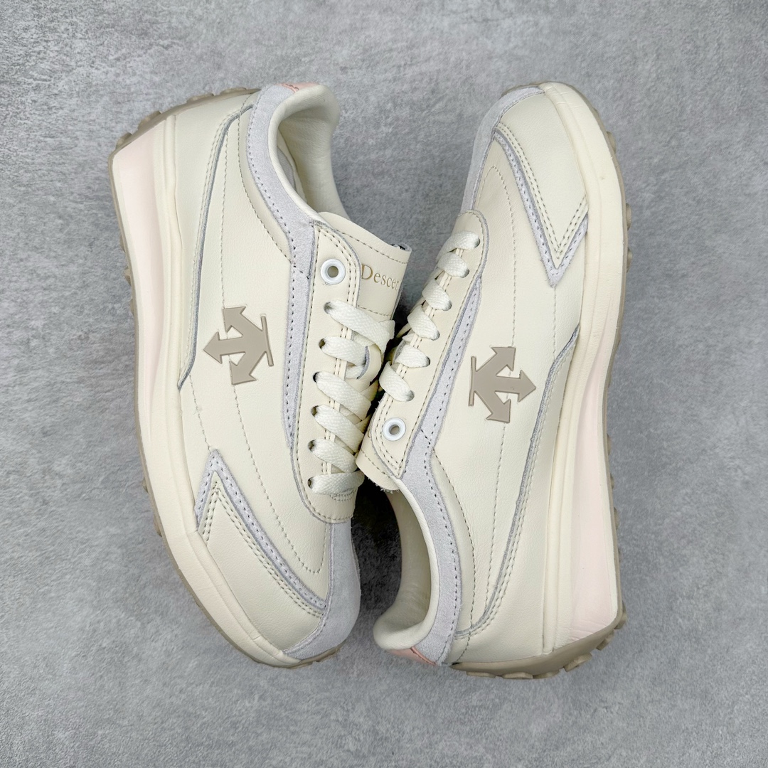 图片[3]-＃GX DESCENTE 迪桑特系带舒适百搭防滑耐磨低帮生活休闲鞋 米色 原楦原纸版开发版型 鞋底设计有特殊的纹理或材料，以增加摩擦力，减少滑倒的风险。使用耐用的材料制成，能够承受长时间的使用和摩擦，减少磨损。货号：SO323LCR78-CRPK 尺码：36 36.5 37 38 38.5 39 40-选品中心