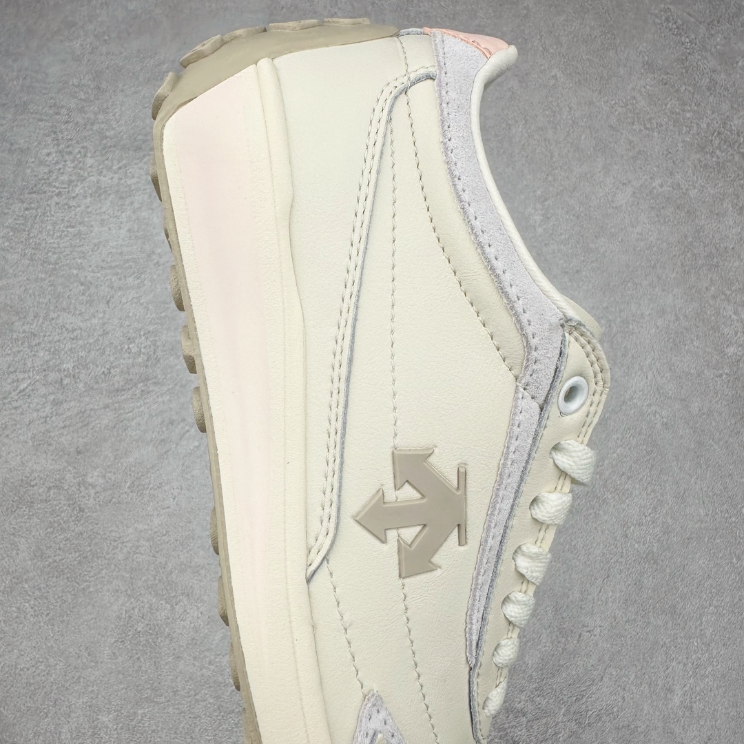 图片[6]-＃GX DESCENTE 迪桑特系带舒适百搭防滑耐磨低帮生活休闲鞋 米色 原楦原纸版开发版型 鞋底设计有特殊的纹理或材料，以增加摩擦力，减少滑倒的风险。使用耐用的材料制成，能够承受长时间的使用和摩擦，减少磨损。货号：SO323LCR78-CRPK 尺码：36 36.5 37 38 38.5 39 40-选品中心