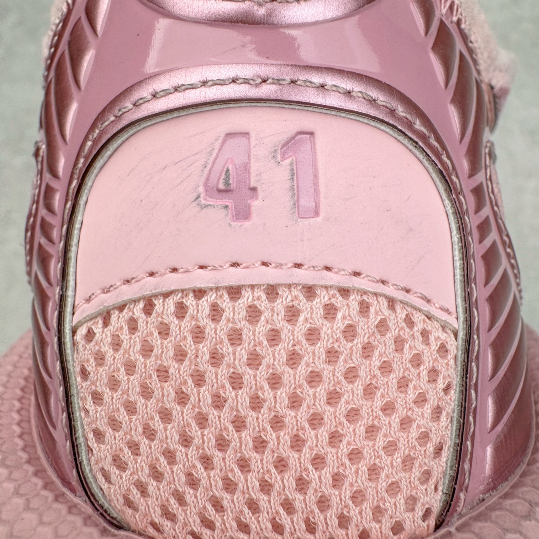 图片[12]-＃VG零售版 BALENCIAGA 3XL Sneakers 巴黎世家十代网布系带一脚蹬低帮走秀复古老爹鞋 全套原纸板楦头开发 最原汁原味的灵魂版型 全鞋荧光划线卡点 胶水把控整洁度追求极致完美 每一双都是工艺品 多重QC质检 超越公司货的品控标准 实实在在的免检产品 原盒原配 正确字体电绣 粗细、位置、大小正确 侧边TPU 透气孔匹配意产原版 正确分离大底 TPU软底 原版一致大底LOGO 立体感十足 原厂皮料水洗做旧 采购原厂网纱 不含皮革 网布材料和聚氨酯 磨损效果 鞋头边缘和后帮 Balenciaga 徽标 鞋面和后跟凸印尺码 鞋舌 3XL 橡胶品牌标识和反光细节 鞋帮拉袢和鞋舌拉祥 配反光细节 备用鞋带在鞋履前侧 可在穿着前取下 便于不同造型搭配 正常尺码 尺码：35 36 37 38 39 40 41 42 43 44 45 46-选品中心