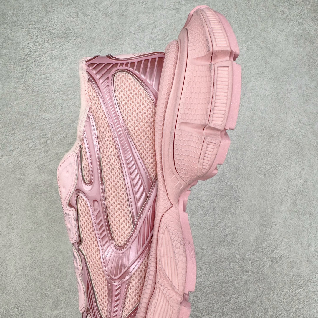 图片[7]-＃VG零售版 BALENCIAGA 3XL Sneakers 巴黎世家十代网布系带一脚蹬低帮走秀复古老爹鞋 全套原纸板楦头开发 最原汁原味的灵魂版型 全鞋荧光划线卡点 胶水把控整洁度追求极致完美 每一双都是工艺品 多重QC质检 超越公司货的品控标准 实实在在的免检产品 原盒原配 正确字体电绣 粗细、位置、大小正确 侧边TPU 透气孔匹配意产原版 正确分离大底 TPU软底 原版一致大底LOGO 立体感十足 原厂皮料水洗做旧 采购原厂网纱 不含皮革 网布材料和聚氨酯 磨损效果 鞋头边缘和后帮 Balenciaga 徽标 鞋面和后跟凸印尺码 鞋舌 3XL 橡胶品牌标识和反光细节 鞋帮拉袢和鞋舌拉祥 配反光细节 备用鞋带在鞋履前侧 可在穿着前取下 便于不同造型搭配 正常尺码 尺码：35 36 37 38 39 40 41 42 43 44 45 46-选品中心