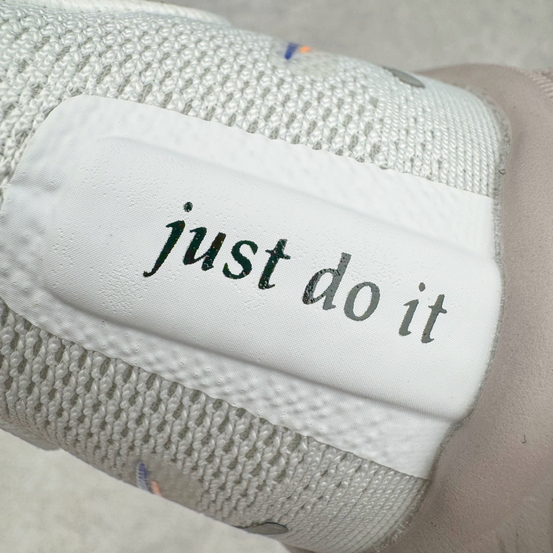 图片[11]-＃TG纯原 NK Zoom Pegasus 飞马41代马拉松系列网面透气缓震疾速跑鞋 FV9526-900 拥有 Zoom Air 一如既往的稳定感和流畅感 鞋面采用工程网眼设计 为特定高热区域营造出色透气性 进一步增加鞋面的穿孔数量 让足部能够快速散热 中足搭配 Flywire 飞线 在高速运动时营造舒适稳定的贴合感 内置Zoon气垫加持 动力十足 尺码：36 36.5 37.5 38 38.5 39 40 40.5 41 42 42.5 43 44 44.5 45-选品中心