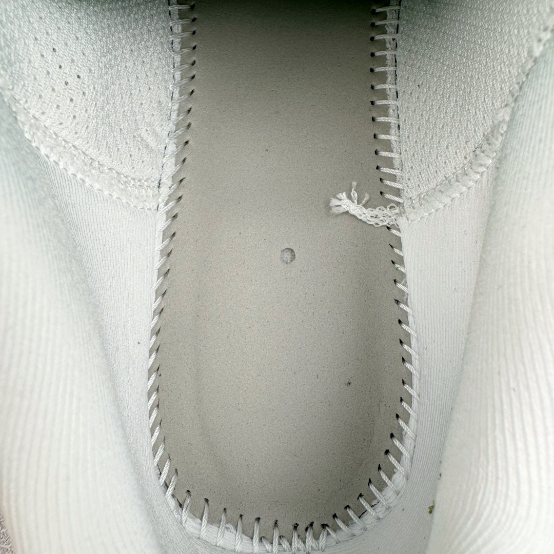 图片[16]-＃TG纯原 NK Zoom Pegasus 飞马41代马拉松系列网面透气缓震疾速跑鞋 FV9526-900 拥有 Zoom Air 一如既往的稳定感和流畅感 鞋面采用工程网眼设计 为特定高热区域营造出色透气性 进一步增加鞋面的穿孔数量 让足部能够快速散热 中足搭配 Flywire 飞线 在高速运动时营造舒适稳定的贴合感 内置Zoon气垫加持 动力十足 尺码：36 36.5 37.5 38 38.5 39 40 40.5 41 42 42.5 43 44 44.5 45-选品中心