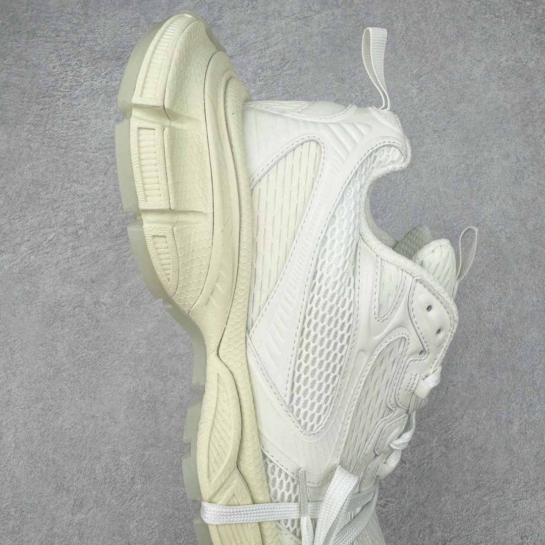 图片[6]-＃OG纯原 BALENCIAGA 3XL Sneakers 巴黎世家十代网布系带低帮走秀复古老爹鞋 黑色闪钻 全套原纸板楦头开发 最原汁原味的灵魂版型 全鞋荧光划线卡点 胶水把控整洁度追求极致完美 每一双都是工艺品 多重QC质检 超越公司货的品控标准 实实在在的免检产品 原盒原配 正确字体电绣 粗细、位置、大小正确 侧边TPU 透气孔匹配意产原版 正确分离大底 TPU软底 原版一致大底LOGO 立体感十足 原厂皮料水洗做旧 采购原厂网纱 不含皮革 网布材料和聚氨酯 磨损效果 鞋头边缘和后帮 Balenciaga 徽标 鞋面和后跟凸印尺码 鞋舌 3XL 橡胶品牌标识和反光细节 鞋帮拉袢和鞋舌拉祥 配反光细节 备用鞋带在鞋履前侧 可在穿着前取下 便于不同造型搭配 正常尺码 尺码：35 36 37 38 39 40 41 42 43 44 45 46-选品中心