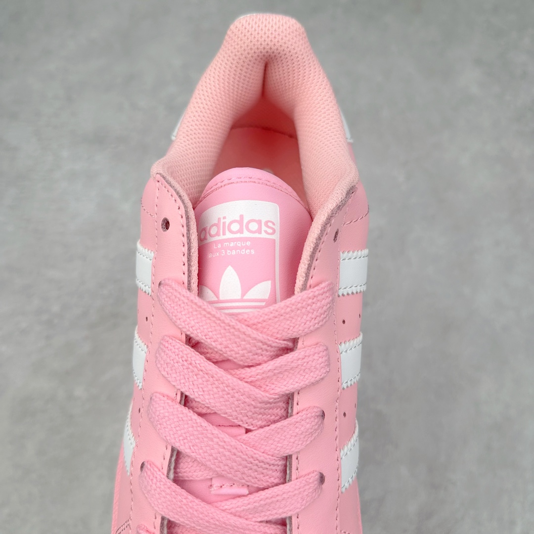 图片[5]-＃特价福利 AD Originals Superstar 经典复古贝壳头厚底板鞋 ID5733 诞生于1969年 是第一双将全皮面鞋 身与橡胶鞋头结合在一起的低帮篮球鞋 Superstar最开始 是作为高帮篮球鞋Pro Model的低帮版本而出现的 但因为其独特和醒目的橡胶鞋头造型而让大家熟知 被大家形象地称为\\\”shelltoe\\\”贝壳头 在70年代的美国职业篮球场上 接近3/4的NBA球员都将这双Superstar作为场上用鞋 80年代之后 经过不断的改良和发展 Superstar逐渐成为横跨时装、音乐、街头文化、休闲和运动等各大领域的时尚潮鞋 尺码：35.5 36 36.5 37 38 38.5 39 40 40.5 41 42 42.5 43 44 44.5 45-选品中心