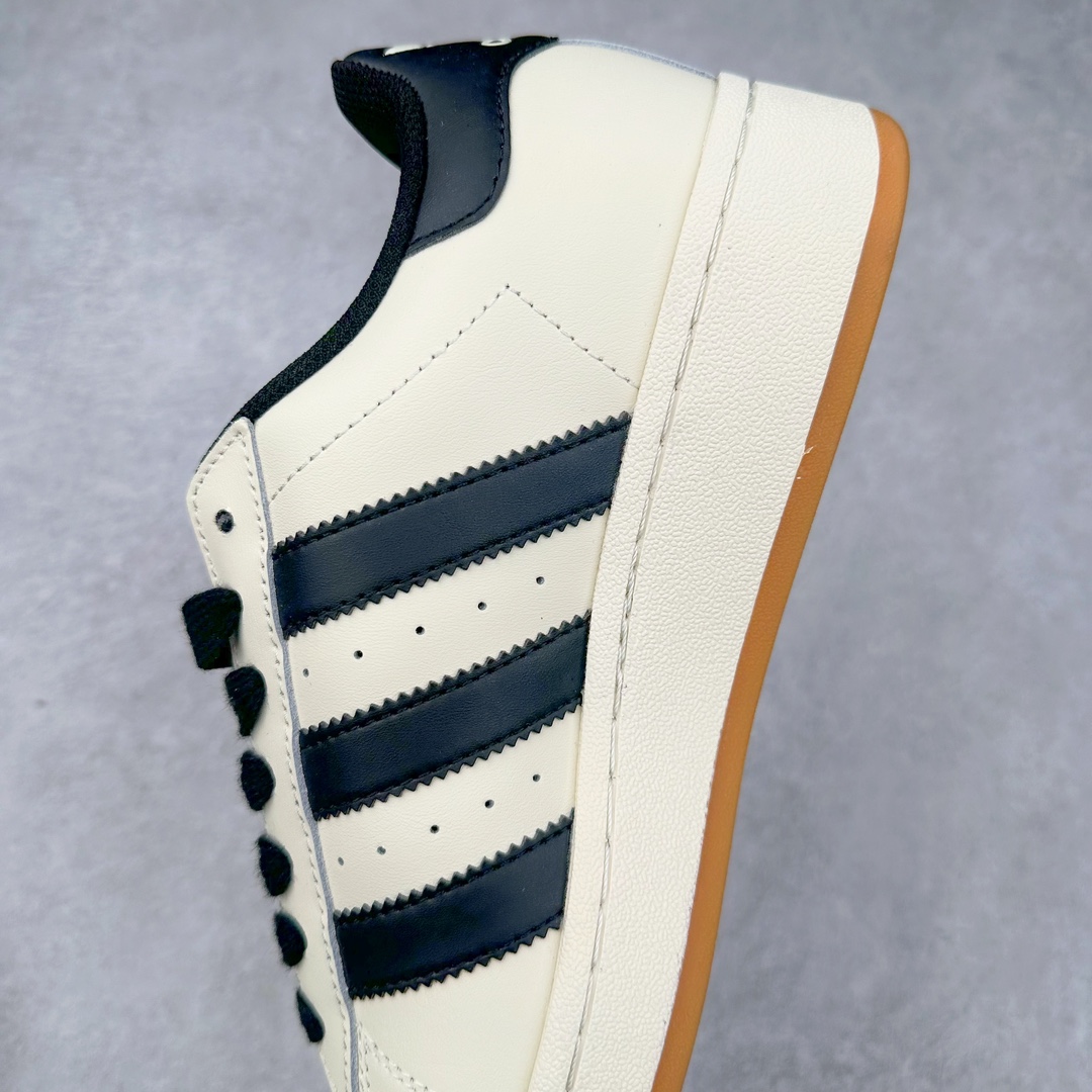 图片[7]-＃特价福利 AD Originals Superstar 经典复古贝壳头厚底板鞋 ID5698 诞生于1969年 是第一双将全皮面鞋 身与橡胶鞋头结合在一起的低帮篮球鞋 Superstar最开始 是作为高帮篮球鞋Pro Model的低帮版本而出现的 但因为其独特和醒目的橡胶鞋头造型而让大家熟知 被大家形象地称为\\\”shelltoe\\\”贝壳头 在70年代的美国职业篮球场上 接近3/4的NBA球员都将这双Superstar作为场上用鞋 80年代之后 经过不断的改良和发展 Superstar逐渐成为横跨时装、音乐、街头文化、休闲和运动等各大领域的时尚潮鞋 尺码：35.5 36 36.5 37 38 38.5 39 40 40.5 41 42 42.5 43 44 44.5 45-选品中心