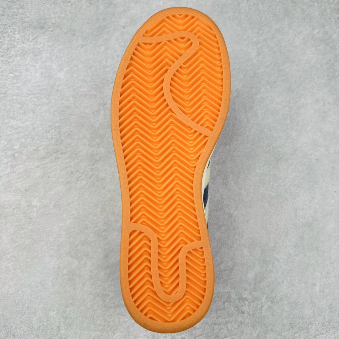 图片[9]-＃特价福利 AD Originals Superstar 经典复古贝壳头厚底板鞋 诞生于1969年 是第一双将全皮面鞋 身与橡胶鞋头结合在一起的低帮篮球鞋 Superstar最开始 是作为高帮篮球鞋Pro Model的低帮版本而出现的 但因为其独特和醒目的橡胶鞋头造型而让大家熟知 被大家形象地称为\\\”shelltoe\\\”贝壳头 在70年代的美国职业篮球场上 接近3/4的NBA球员都将这双Superstar作为场上用鞋 80年代之后 经过不断的改良和发展 Superstar逐渐成为横跨时装、音乐、街头文化、休闲和运动等各大领域的时尚潮鞋 尺码：35.5 36 36.5 37 38 38.5 39 40 40.5 41 42 42.5 43 44 44.5 45-选品中心