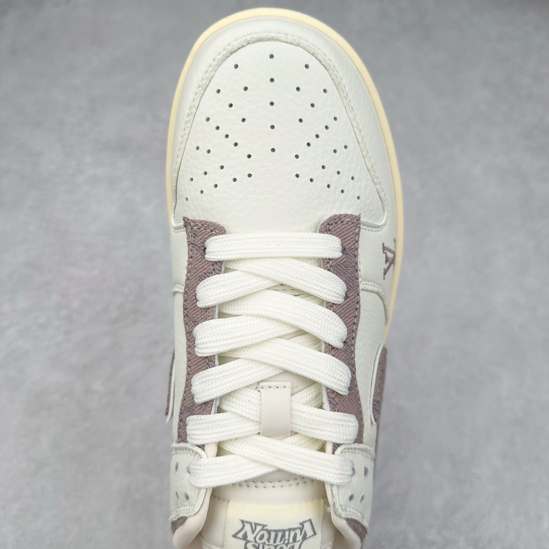 图片[4]-NK Dunk Low 定制配色 JH8310-957 大厂出品 极力推荐 原装头层材料 独家版型蒸餾加工帶來的是更好的视觉和脚感体验大厂纯原品质出货 清洁度 电绣工艺 皮料切割干净无任何毛边 细节完美 尺码：36 36.5 37.5 38 38.5 39 40 40.5 41 42 42.5 43 44 44.5 45 46 47.5-选品中心