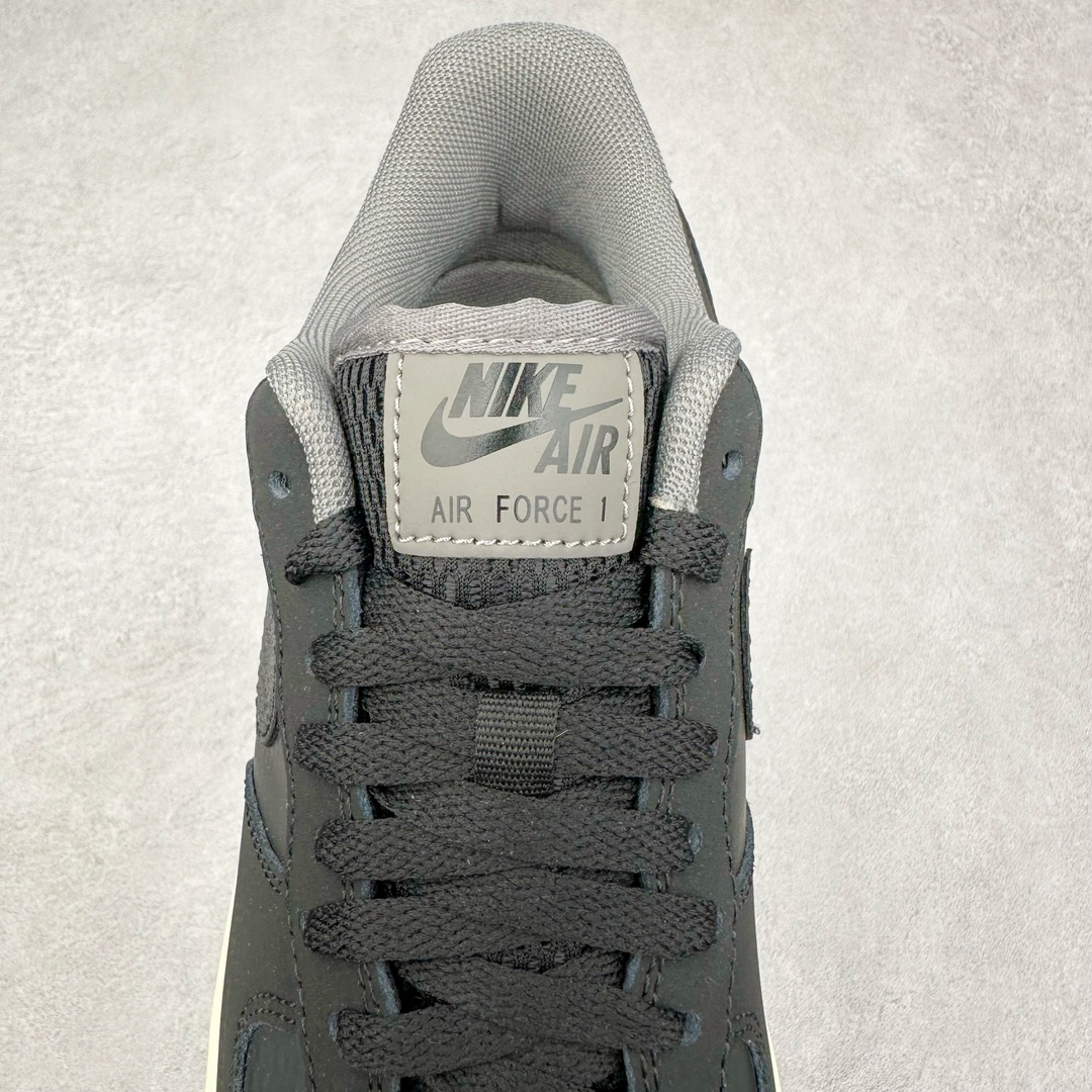 图片[5]-NK Air Force 1´07 Low 空军一号低帮百搭休闲运动板鞋 FZ5225-001 柔软、弹性十足的缓震性能和出色的中底设计 横跨复古与现代的外型结合 造就出风靡全球 三十多年的Force 1 直到今天还深受青睐 尺码：36 36.5 37.5 38 38.5 39 40 40.5 41 42 42.5 43 44 44.5 45-选品中心