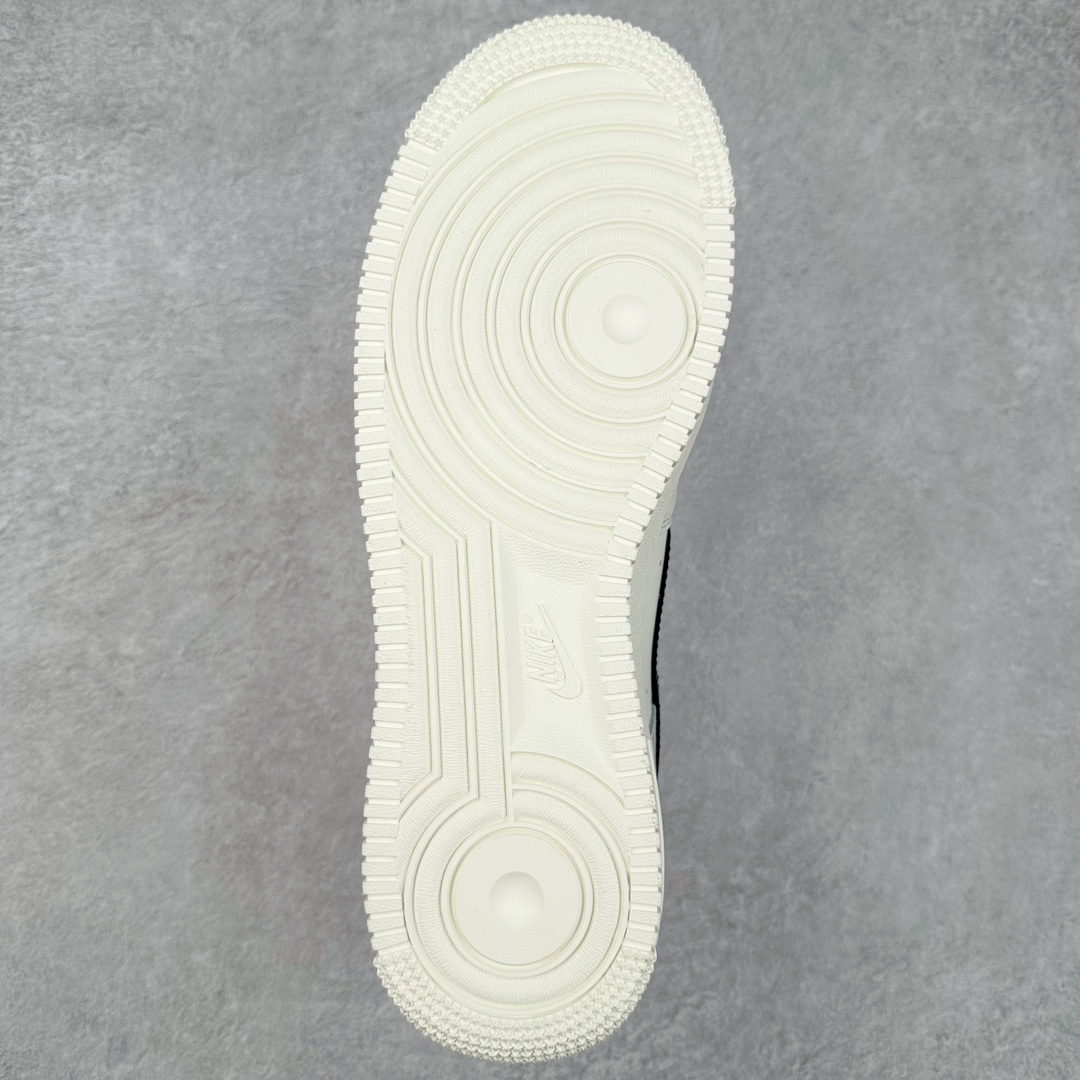 图片[9]-NK Air Force 1´07 Low 空军一号低帮百搭休闲运动板鞋 BL1522-088 柔软、弹性十足的缓震性能和出色的中底设计 横跨复古与现代的外型结合 造就出风靡全球 三十多年的Force 1 直到今天还深受青睐 尺码：36 36.5 37.5 38 38.5 39 40 40.5 41 42 42.5 43 44 44.5 45-选品中心