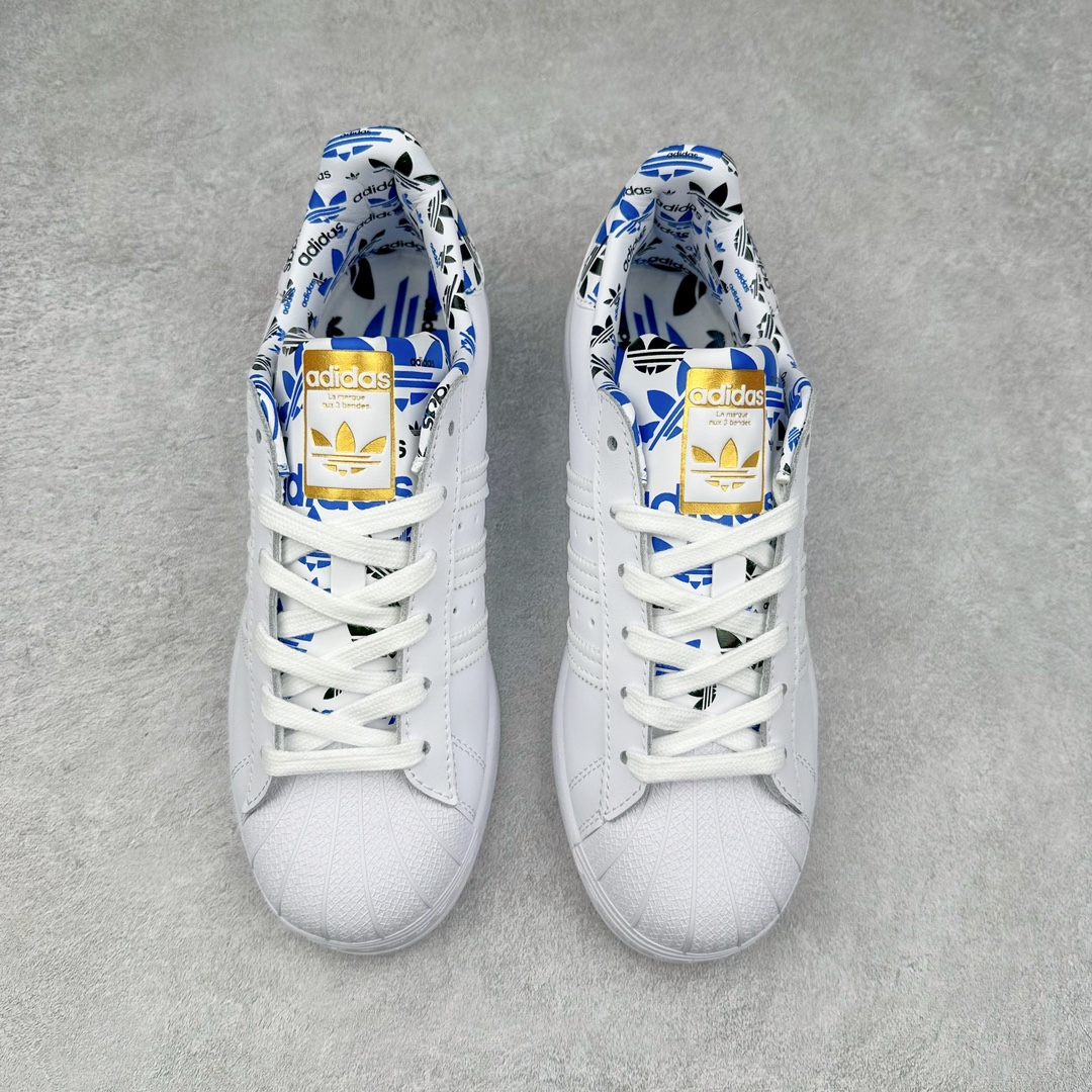 图片[2]-AD Originals Superstar 经典复古贝壳头板鞋 HO0186 诞生于1969年 是第一双将全皮面鞋 身与橡胶鞋头结合在一起的低帮篮球鞋 Superstar最开始 是作为高帮篮球鞋Pro Model的低帮版本而出现的 但因为其独特和醒目的橡胶鞋头造型而让大家熟知 被大家形象地称为\\\”shelltoe\\\”贝壳头 在70年代的美国职业篮球场上 接近3/4的NBA球员都将这双Superstar作为场上用鞋 80年代之后 经过不断的改良和发展 Superstar逐渐成为横跨时装、音乐、街头文化、休闲和运动等各大领域的时尚潮鞋 尺码：36 36.5 37 38 38.5 39 40 40.5 41 42 42.5 43 44 44.5 45-选品中心