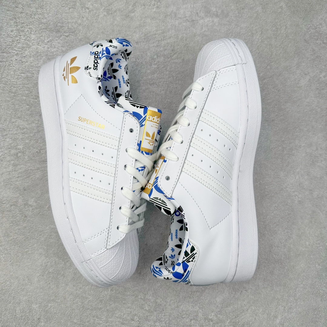 图片[3]-AD Originals Superstar 经典复古贝壳头板鞋 HO0186 诞生于1969年 是第一双将全皮面鞋 身与橡胶鞋头结合在一起的低帮篮球鞋 Superstar最开始 是作为高帮篮球鞋Pro Model的低帮版本而出现的 但因为其独特和醒目的橡胶鞋头造型而让大家熟知 被大家形象地称为\\\”shelltoe\\\”贝壳头 在70年代的美国职业篮球场上 接近3/4的NBA球员都将这双Superstar作为场上用鞋 80年代之后 经过不断的改良和发展 Superstar逐渐成为横跨时装、音乐、街头文化、休闲和运动等各大领域的时尚潮鞋 尺码：36 36.5 37 38 38.5 39 40 40.5 41 42 42.5 43 44 44.5 45-选品中心
