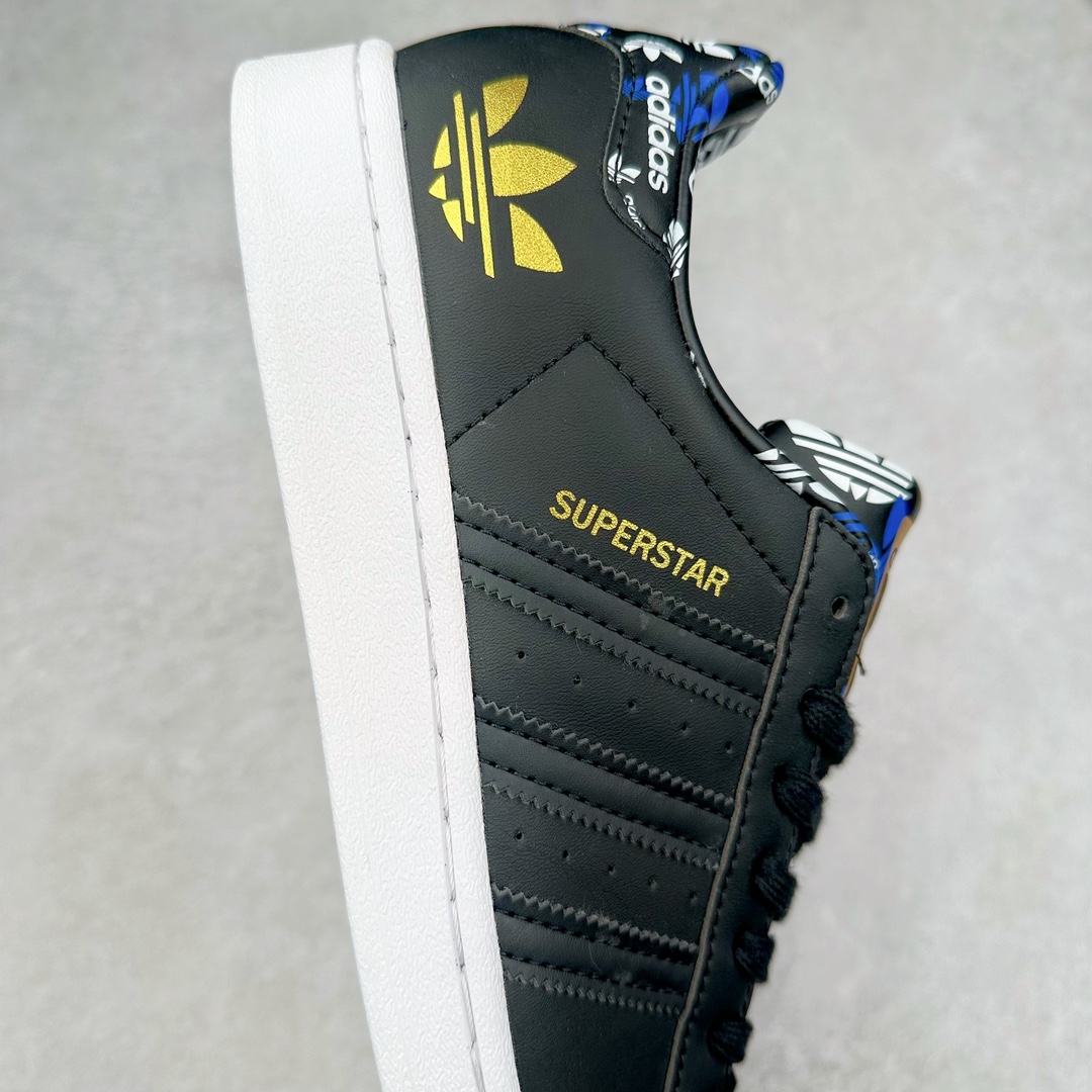 图片[6]-AD Originals Superstar 经典复古贝壳头板鞋 HO0185 诞生于1969年 是第一双将全皮面鞋 身与橡胶鞋头结合在一起的低帮篮球鞋 Superstar最开始 是作为高帮篮球鞋Pro Model的低帮版本而出现的 但因为其独特和醒目的橡胶鞋头造型而让大家熟知 被大家形象地称为\\\”shelltoe\\\”贝壳头 在70年代的美国职业篮球场上 接近3/4的NBA球员都将这双Superstar作为场上用鞋 80年代之后 经过不断的改良和发展 Superstar逐渐成为横跨时装、音乐、街头文化、休闲和运动等各大领域的时尚潮鞋 尺码：36 36.5 37 38 38.5 39 40 40.5 41 42 42.5 43 44 44.5 45-选品中心