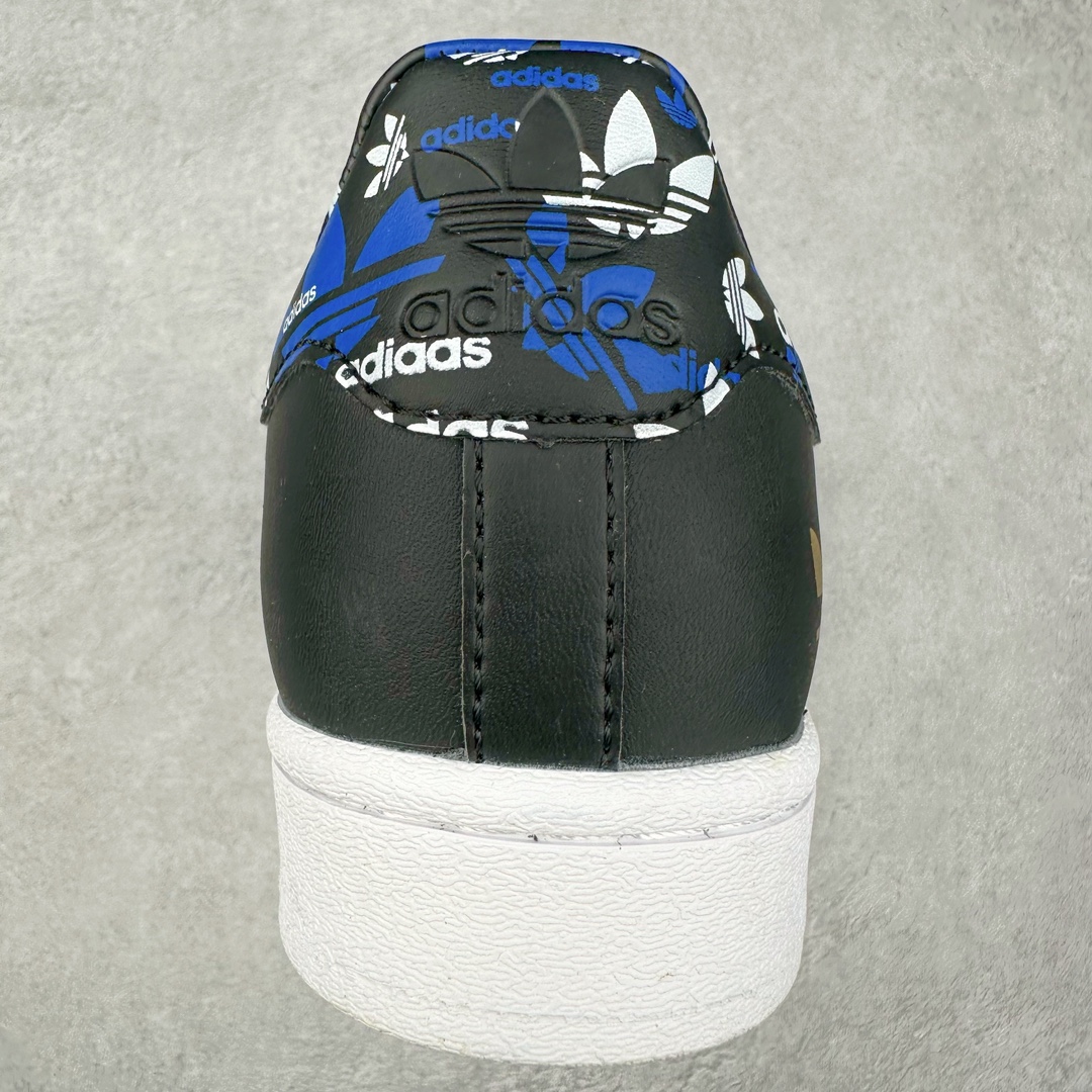 图片[8]-AD Originals Superstar 经典复古贝壳头板鞋 HO0185 诞生于1969年 是第一双将全皮面鞋 身与橡胶鞋头结合在一起的低帮篮球鞋 Superstar最开始 是作为高帮篮球鞋Pro Model的低帮版本而出现的 但因为其独特和醒目的橡胶鞋头造型而让大家熟知 被大家形象地称为\\\”shelltoe\\\”贝壳头 在70年代的美国职业篮球场上 接近3/4的NBA球员都将这双Superstar作为场上用鞋 80年代之后 经过不断的改良和发展 Superstar逐渐成为横跨时装、音乐、街头文化、休闲和运动等各大领域的时尚潮鞋 尺码：36 36.5 37 38 38.5 39 40 40.5 41 42 42.5 43 44 44.5 45-选品中心