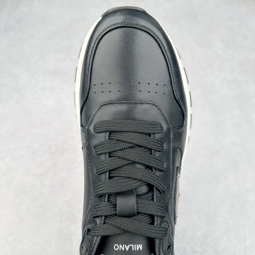 图片[4]-PRADA普拉达 厚底徽标系带运动休闲男鞋系列 广东大厂品质 专柜同步 大气个性更潮更抢眼更追求档次，它将颠覆旧念，与您共度时尚潮人必备! 面料采用原版进口小牛皮 牛皮内里垫脚 橡胶发泡大底 轻便防滑耐磨 脚感舒适 款式耐看做工精细 配以简洁利落的鞋楦 彰显男人的果敢和硬朗 尺码：38-44（皮鞋码）-选品中心