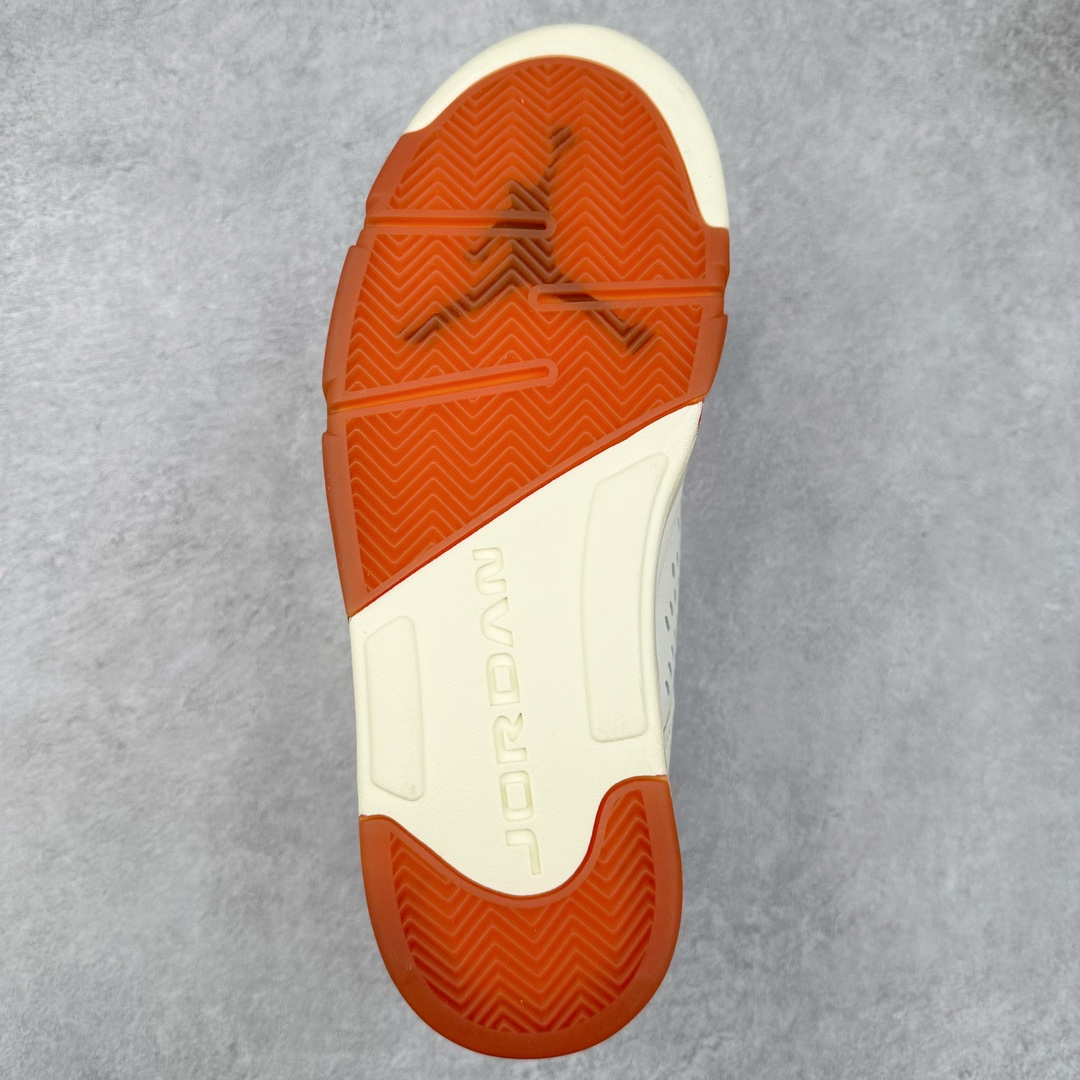 图片[9]-＃OG纯原 Air Jordan AJ5 “El Grito”白绿 HF8833-100 Jordan Brand 将推出 Air Jordan 5 “ El Grito ” ，以此庆祝墨西哥丰富的文化。此次发布旨在颂扬墨西哥的文化和传统。这款鞋的设计灵感源自 1810 年 9 月 16 日神父米格尔 · 伊达尔戈 （Miguel Hidalgo）的历史性号召行动 “ El Grito de Dolores ” ，以此纪念墨西哥为自由而战的历程，并通过神秘主义、文化和传统来表达对墨西哥多样性的自豪。这次发布将推出两种配色，其中一双采用 Sail , Coconut Milk , Pink Green 和 Dark Pony 配色方案。 另一款则采用了 Diffused Taupe ， Dark Pony , Sail 和 Apple Green 配色方案。这两双 Air Jordan 5 均展示了独特的设计元素， 以向 “ El Grito ” 表达致敬。其中一个值得提起的细节是，鞋面采用了激光切割皮革，灵感源自墨西哥装饰性建筑。Jordan Brand 通过此次具有深远象征意义的发布，向墨西哥人民坚韧不拔的意志和昂扬向上的精神风貌表达敬意。这款 Air Jordan 5 “ El Grito ” 承载着对墨西哥文化的深刻理解与尊重。Jordan Brand 以这样的方式，让鞋友们共同感受墨西哥文化的独特魅力与深厚底蕴。 尺码：40 40.5 41 42 42.5 43 44 44.5 45 46 47.5 48.5-选品中心