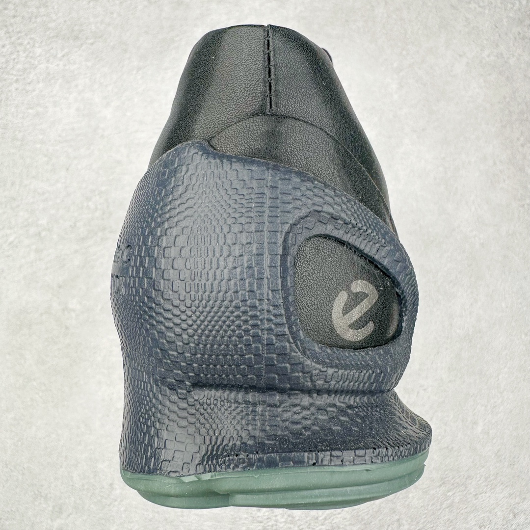 图片[8]-Ecco 爱步 2024新款 系列运动休闲跑鞋 #经典和现代工艺品质融合 精选小牛皮面料 百搭休闲老爹鞋 舒适性相当不错 版型楦型非常到位上脚 专柜热销款 独有鞋型设计 特有LOGO车边 特别有型 北欧风格 舒适 休闲保暖 超弹性 耐磨 减震 按摩大底(PU+TPU 组合）经典潮流 随意搭配！尺码：39 40 41 42 43 44 运动码-选品中心