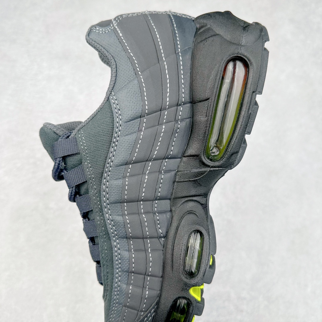 图片[6]-＃MX版 NK Air Max 95 复古减震气垫跑鞋 FZ4626-001 经典重温 外单专供大厂出品 品质稳定 一百余色 终端操作 鞋款设计灵感源于人体构造 中底设计基于人体的脊柱构造 是整体设计的核心 尼龙孔眼代表了肋骨 而分层式面板和网眼象征着肌肉纤维和肉体组织 Air Max 95采用了两个独立的吹塑成型的Air-Sole单元 并首次在前掌使用可视化气垫设计 Swoosh logo夜当作一个 点符号放在了鞋子的后帮位置 20年的发展让 AIR MAX 95有了不同的故事 20年后再度面向世人的时候 焕然一新的面貌 让人有了另外一种清新脱俗的感觉 尺码：39 40 40.5 41 42 42.5 43 44 44.5 45 46 47.5 48-选品中心