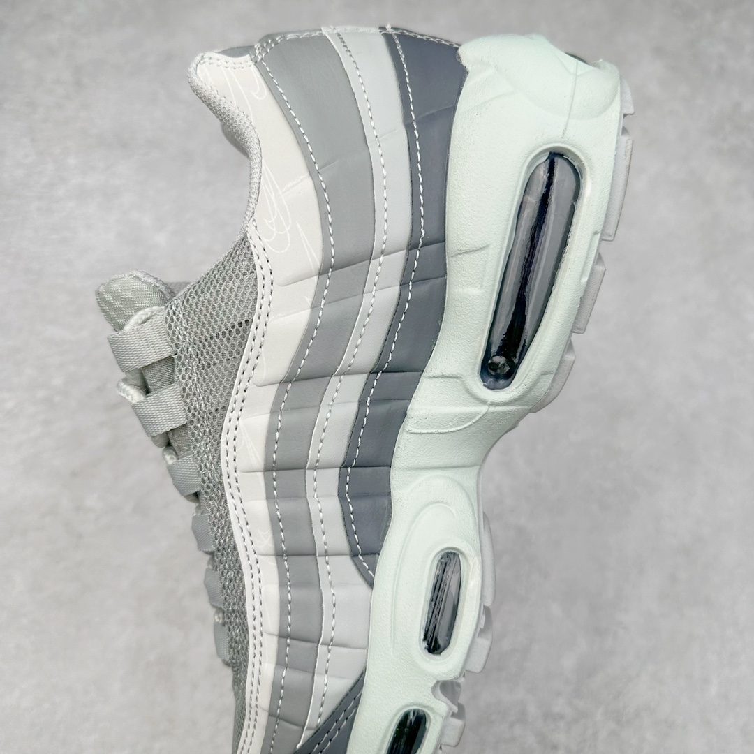 图片[7]-＃MX版 NK Air Max 95 复古减震气垫跑鞋 FD0663-001 经典重温 外单专供大厂出品 品质稳定 一百余色 终端操作 鞋款设计灵感源于人体构造 中底设计基于人体的脊柱构造 是整体设计的核心 尼龙孔眼代表了肋骨 而分层式面板和网眼象征着肌肉纤维和肉体组织 Air Max 95采用了两个独立的吹塑成型的Air-Sole单元 并首次在前掌使用可视化气垫设计 Swoosh logo夜当作一个 点符号放在了鞋子的后帮位置 20年的发展让 AIR MAX 95有了不同的故事 20年后再度面向世人的时候 焕然一新的面貌 让人有了另外一种清新脱俗的感觉 尺码：39 40 41 42 43 44 44.5 45 46 47.5 48-选品中心