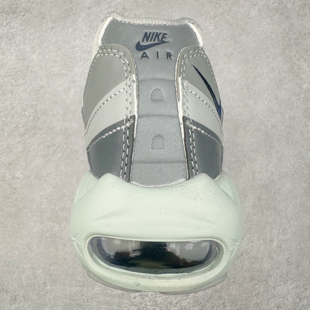 图片[8]-＃MX版 NK Air Max 95 复古减震气垫跑鞋 FD0663-001 经典重温 外单专供大厂出品 品质稳定 一百余色 终端操作 鞋款设计灵感源于人体构造 中底设计基于人体的脊柱构造 是整体设计的核心 尼龙孔眼代表了肋骨 而分层式面板和网眼象征着肌肉纤维和肉体组织 Air Max 95采用了两个独立的吹塑成型的Air-Sole单元 并首次在前掌使用可视化气垫设计 Swoosh logo夜当作一个 点符号放在了鞋子的后帮位置 20年的发展让 AIR MAX 95有了不同的故事 20年后再度面向世人的时候 焕然一新的面貌 让人有了另外一种清新脱俗的感觉 尺码：39 40 41 42 43 44 44.5 45 46 47.5 48-选品中心