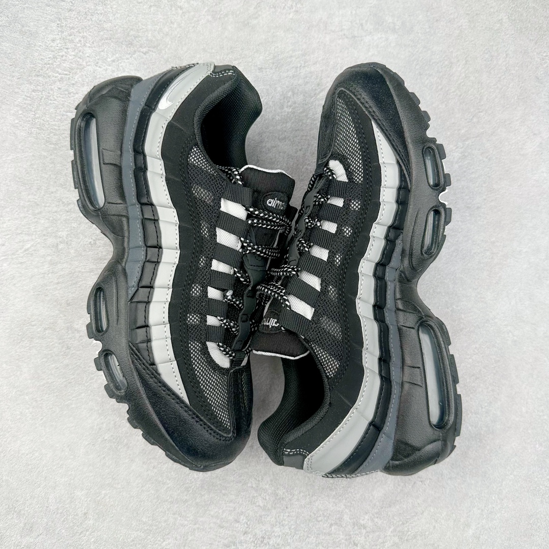 图片[3]-＃MX版 NK Air Max 95 复古减震气垫跑鞋 CT1805-001 经典重温 外单专供大厂出品 品质稳定 一百余色 终端操作 鞋款设计灵感源于人体构造 中底设计基于人体的脊柱构造 是整体设计的核心 尼龙孔眼代表了肋骨 而分层式面板和网眼象征着肌肉纤维和肉体组织 Air Max 95采用了两个独立的吹塑成型的Air-Sole单元 并首次在前掌使用可视化气垫设计 Swoosh logo夜当作一个 点符号放在了鞋子的后帮位置 20年的发展让 AIR MAX 95有了不同的故事 20年后再度面向世人的时候 焕然一新的面貌 让人有了另外一种清新脱俗的感觉 尺码：39 40 40.5 41 42 42.5 43 44 44.5 45 46 47.5 48-选品中心