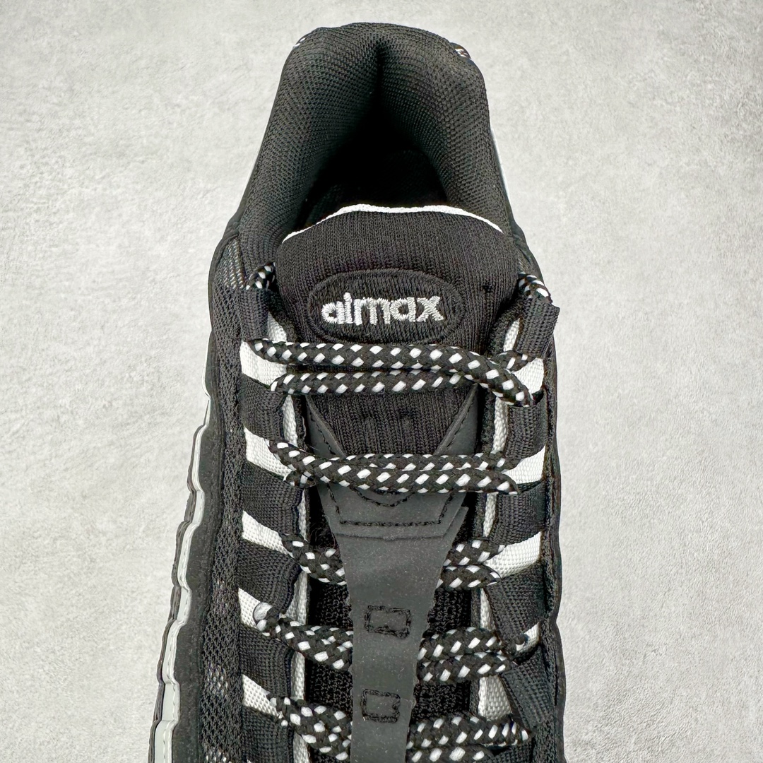 图片[5]-＃MX版 NK Air Max 95 复古减震气垫跑鞋 CT1805-001 经典重温 外单专供大厂出品 品质稳定 一百余色 终端操作 鞋款设计灵感源于人体构造 中底设计基于人体的脊柱构造 是整体设计的核心 尼龙孔眼代表了肋骨 而分层式面板和网眼象征着肌肉纤维和肉体组织 Air Max 95采用了两个独立的吹塑成型的Air-Sole单元 并首次在前掌使用可视化气垫设计 Swoosh logo夜当作一个 点符号放在了鞋子的后帮位置 20年的发展让 AIR MAX 95有了不同的故事 20年后再度面向世人的时候 焕然一新的面貌 让人有了另外一种清新脱俗的感觉 尺码：39 40 40.5 41 42 42.5 43 44 44.5 45 46 47.5 48-选品中心