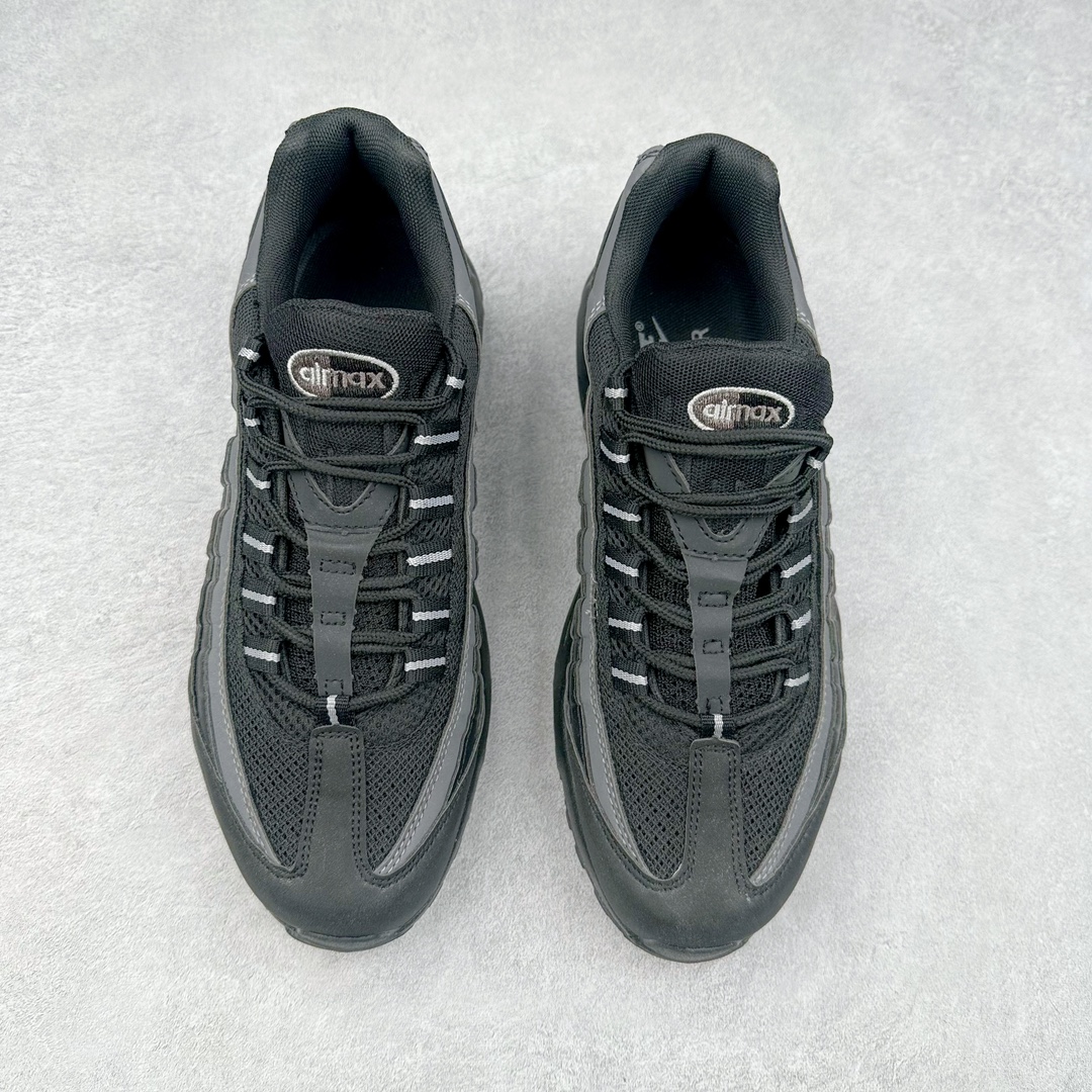 图片[2]-＃MX版 NK Air Max 95 复古减震气垫跑鞋 HF0121-002 经典重温 外单专供大厂出品 品质稳定 一百余色 终端操作 鞋款设计灵感源于人体构造 中底设计基于人体的脊柱构造 是整体设计的核心 尼龙孔眼代表了肋骨 而分层式面板和网眼象征着肌肉纤维和肉体组织 Air Max 95采用了两个独立的吹塑成型的Air-Sole单元 并首次在前掌使用可视化气垫设计 Swoosh logo夜当作一个 点符号放在了鞋子的后帮位置 20年的发展让 AIR MAX 95有了不同的故事 20年后再度面向世人的时候 焕然一新的面貌 让人有了另外一种清新脱俗的感觉 尺码：39 40 40.5 41 42 42.5 43 44 44.5 45 46 47.5 48-选品中心