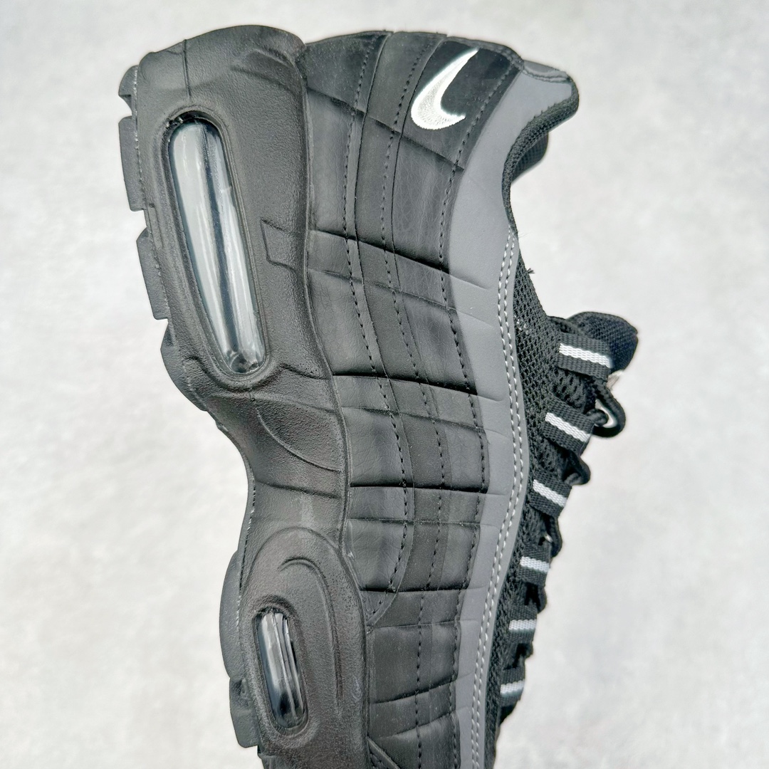 图片[6]-＃MX版 NK Air Max 95 复古减震气垫跑鞋 HF0121-002 经典重温 外单专供大厂出品 品质稳定 一百余色 终端操作 鞋款设计灵感源于人体构造 中底设计基于人体的脊柱构造 是整体设计的核心 尼龙孔眼代表了肋骨 而分层式面板和网眼象征着肌肉纤维和肉体组织 Air Max 95采用了两个独立的吹塑成型的Air-Sole单元 并首次在前掌使用可视化气垫设计 Swoosh logo夜当作一个 点符号放在了鞋子的后帮位置 20年的发展让 AIR MAX 95有了不同的故事 20年后再度面向世人的时候 焕然一新的面貌 让人有了另外一种清新脱俗的感觉 尺码：39 40 40.5 41 42 42.5 43 44 44.5 45 46 47.5 48-选品中心