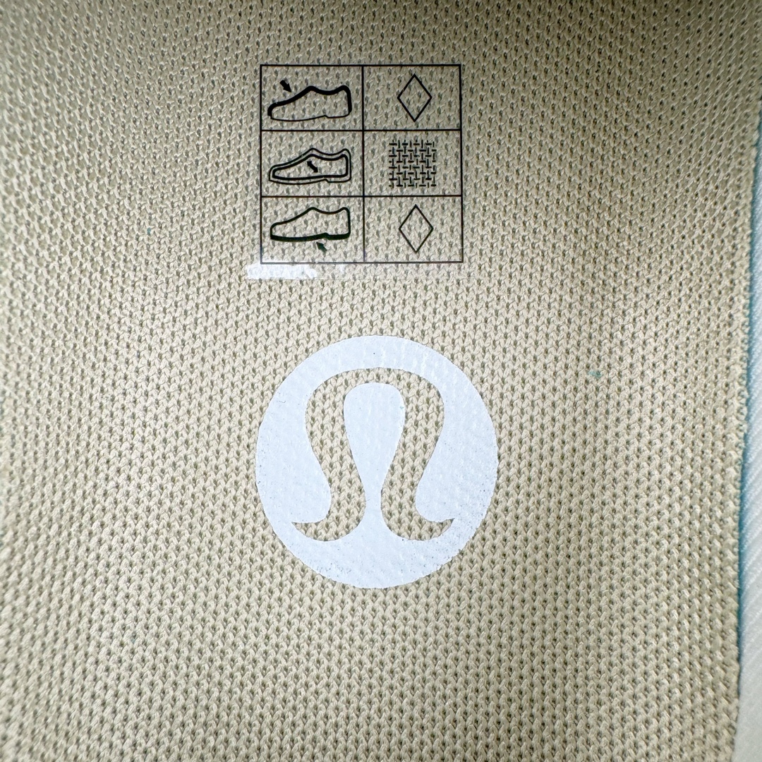 图片[11]-＃GX原厂订单露露乐檬/Lululemon W Cityverse Low 城市律动系列首发出货 首发顶流原厂品质 打破市场无好货之说 内外兼修 平台冲正无压力 放心开冲 独家私磨外置杯形防滑耐磨橡胶大底+原厂纸板+原厂热压工艺 打造最纯正的LULU鞋型 鞋舌、后跟、鞋领 同步公司货采用内嵌人体工学加厚环保去臭海玻璃物料填充 包裹性无敌、脚感满分 40 41 42 43 44 45 男鞋先出 女段开发中-选品中心