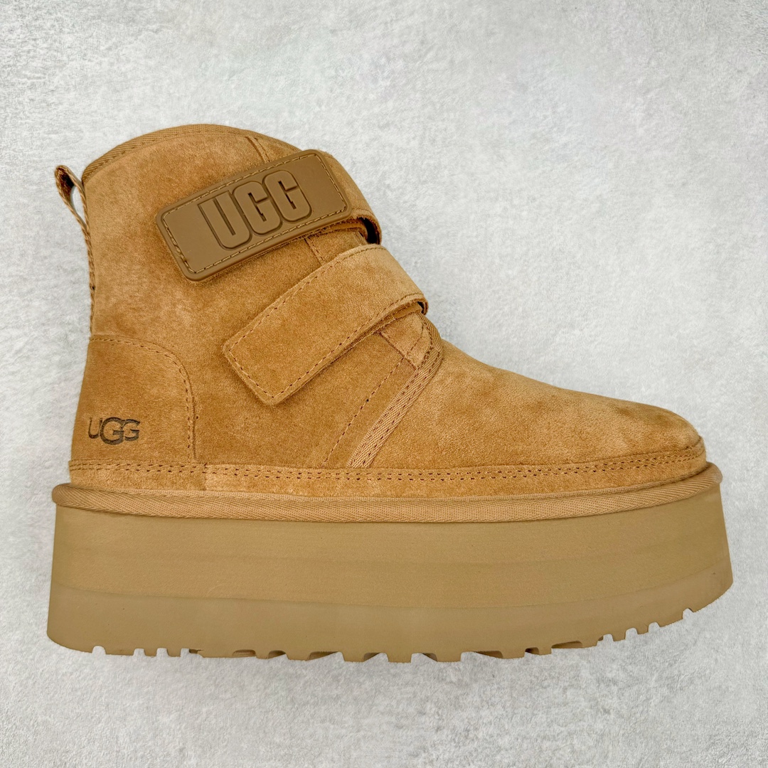 ＃SP原厂 UGG 0554 双扣贴秋冬羊皮毛一体雪地靴 全鞋采用ZP同厂 隆丰A级澳洲进口羊皮毛一体 品牌代工厂生产线 完全遵循ZP工艺流程 代工厂原厂版师 秉承无原鞋不开发选择 注重每一处细节 市面最正版型 TREADLITE\\\”轻翼\\\”科技外底 轻便/耐用/柔韧/桩型【售后郑重承诺】一个月内若出现重大脱胶/断底等质量问题 直接为您换新！尺码：35 36 37 38 39 40-选品中心