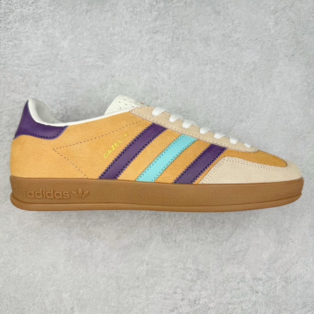 ＃PB福利特价 AD Original Gazelle Indoor Trainers 瞪羚室内鞋系列低帮复古百搭休闲运动德训风板鞋 IG1636 高端零售特供批次 原厂定制长毛翻毛皮组合环保纤维革鞋面材质 内置环保海玻璃鞋垫 外置RB橡胶大底 产品品控稳定性领先行业 原厂全套原楦原纸板冲刀磨具开发 原厂皮料加持 原厂港宝加持定型后跟R度完美 将复古进行到底 简约流畅 三十年不变经典 这款Gazelle运动鞋 无论面料、配色、质感或设计 都只在重现其1991年原款的经典 皮革鞋面 撞色三条纹和鞋跟标的设计 力求呈现90年代的经典复古风潮 Samba火热的同时 也带动了其它的复古鞋型 Gazelle便是其中一只 Gazelle Indoor拥有包边更宽的T字型鞋头 更好的保护运动员的前掌 浓浓的复古氛围感 非常适合现在流行的Cleanfit风格 尺码：36 36⅔ 37⅓ 38 38⅔ 39⅓ 40 40⅔ 41⅓ 42 42⅔ 43⅓ 44 44⅔ 45 46-选品中心