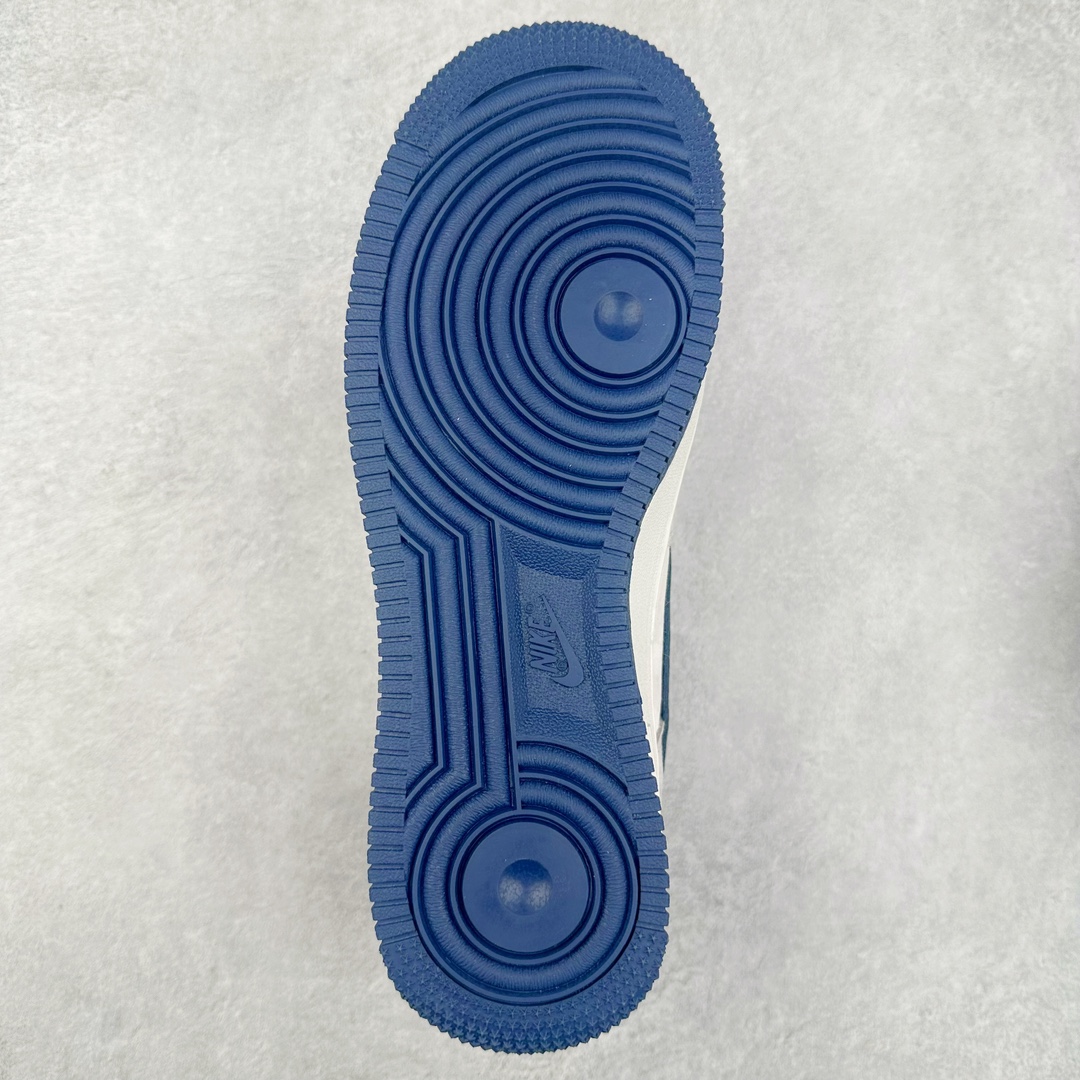 图片[9]-NK Air Force 1´07 Low 空军一号低帮百搭休闲运动板鞋 HD1968-014 柔软、弹性十足的缓震性能和出色的中底设计 横跨复古与现代的外型结合 造就出风靡全球 三十多年的Force 1 直到今天还深受青睐 尺码：36 36.5 37.5 38 38.5 39 40 40.5 41 42 42.5 43 44 44.5 45-选品中心