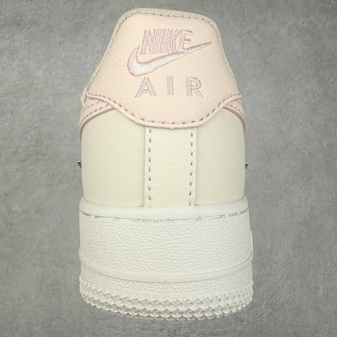 图片[8]-NK Air Force 1´07 Low 空军一号低帮百搭休闲运动板鞋 FC8110-181 柔软、弹性十足的缓震性能和出色的中底设计 横跨复古与现代的外型结合 造就出风靡全球 三十多年的Force 1 直到今天还深受青睐 尺码：36 36.5 37.5 38 38.5 39 40 40.5 41 42 42.5 43 44 44.5 45-选品中心