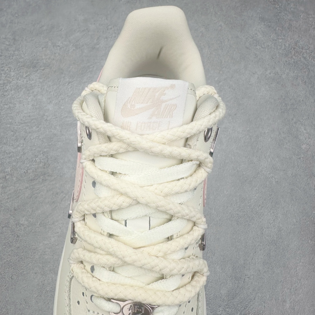 图片[5]-NK Air Force 1´07 Low 空军一号低帮百搭休闲运动板鞋 FC8110-181 柔软、弹性十足的缓震性能和出色的中底设计 横跨复古与现代的外型结合 造就出风靡全球 三十多年的Force 1 直到今天还深受青睐 尺码：36 36.5 37.5 38 38.5 39 40 40.5 41 42 42.5 43 44 44.5 45-选品中心