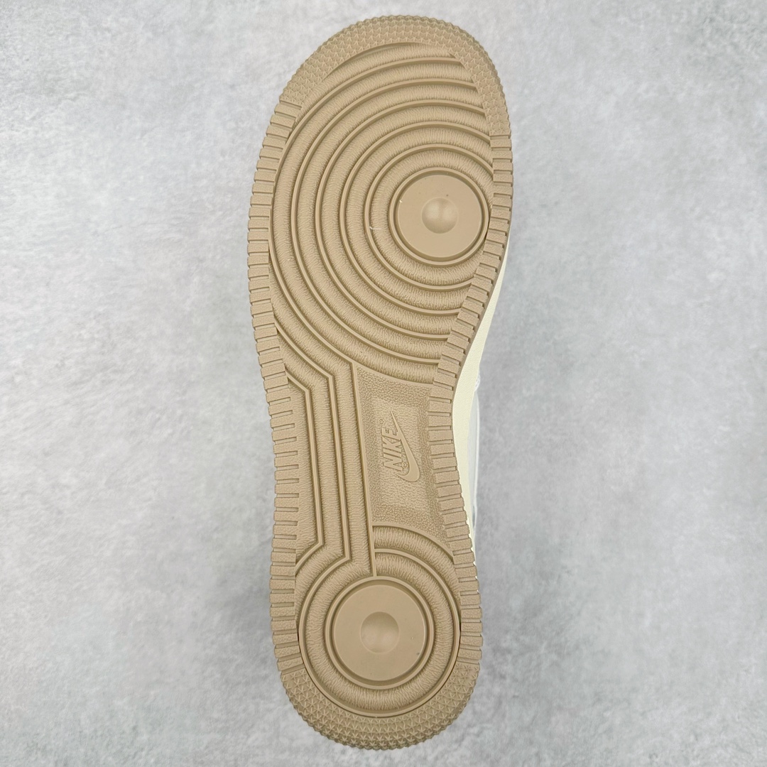 图片[9]-NK Air Force 1´07 Low 空军一号低帮百搭休闲运动板鞋 FZ5225-100 柔软、弹性十足的缓震性能和出色的中底设计 横跨复古与现代的外型结合 造就出风靡全球 三十多年的Force 1 直到今天还深受青睐 尺码：36 36.5 37.5 38 38.5 39 40 40.5 41 42 42.5 43 44 44.5 45-选品中心