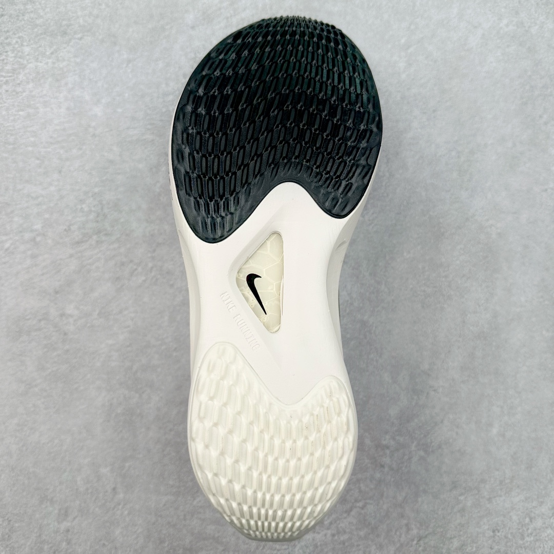 图片[9]-＃特价福利 NK Zoom Fly 5 飞行5代马拉松系列低帮透气休闲运动慢跑鞋 NK旗下跑鞋阵容持续迎来新成员 今回正式登场的鞋型为 Zoom Fly 5 全鞋大量采用回收材料制成 鞋面搭载创新 Flyknit 技术打造的编织网眼 同时考量了舒适、性能与可持续性 采用大型 ZoomX 中底与 Swoosh 徽标注入等变化 鞋侧还有「Push Limits + Break Barriers」字样叙述 尺码：36 36.5 37.5 38 38.5 39 40 40.5 41 42 42.5 43 44 44.5 45-选品中心