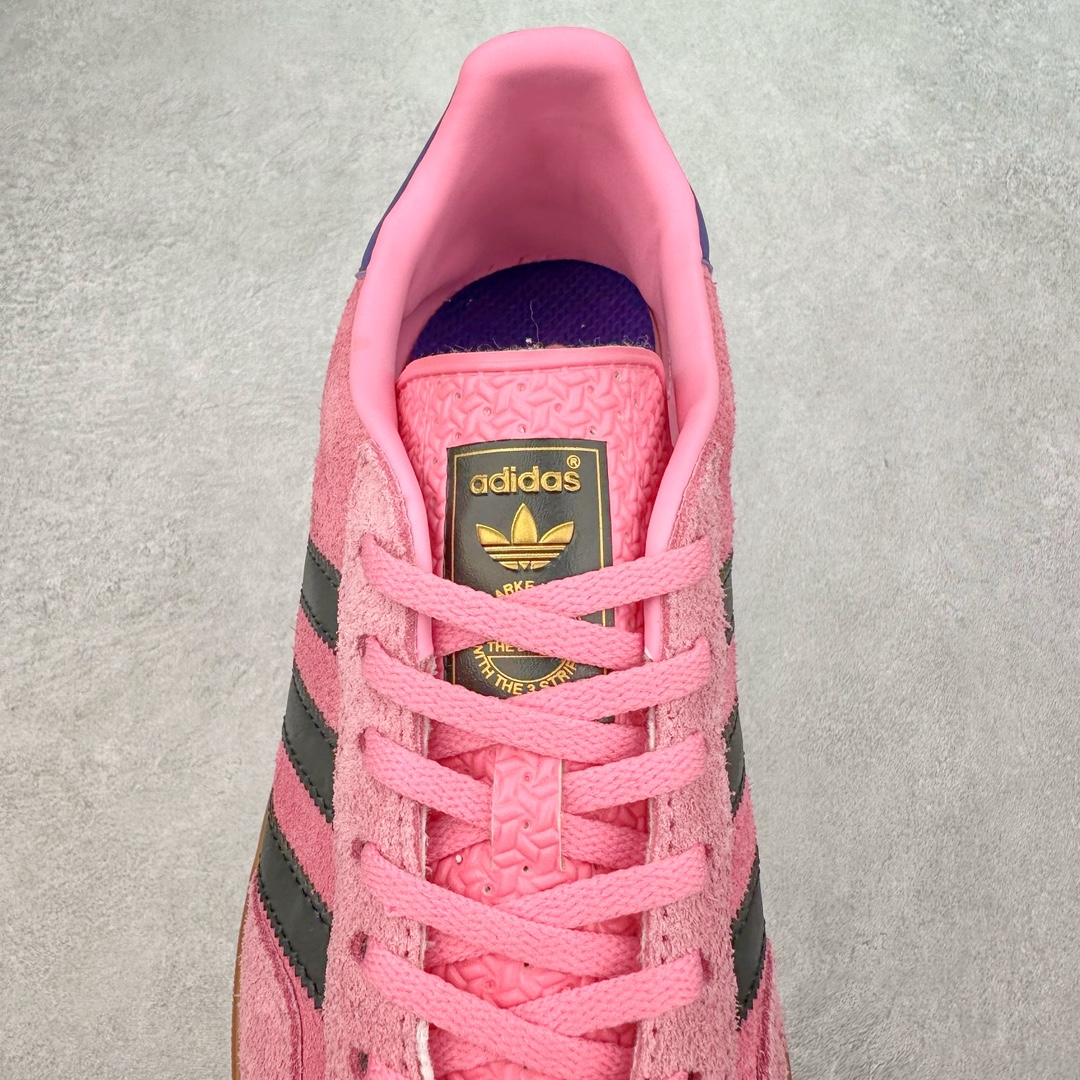 图片[5]-＃PB福利特价 AD Original Gazelle Indoor Trainers 瞪羚室内鞋系列低帮复古百搭休闲运动德训风板鞋 IE7002 高端零售特供批次 原厂定制长毛翻毛皮组合环保纤维革鞋面材质 内置环保海玻璃鞋垫 外置RB橡胶大底 产品品控稳定性领先行业 原厂全套原楦原纸板冲刀磨具开发 原厂皮料加持 原厂港宝加持定型后跟R度完美 将复古进行到底 简约流畅 三十年不变经典 这款Gazelle运动鞋 无论面料、配色、质感或设计 都只在重现其1991年原款的经典 皮革鞋面 撞色三条纹和鞋跟标的设计 力求呈现90年代的经典复古风潮 Samba火热的同时 也带动了其它的复古鞋型 Gazelle便是其中一只 Gazelle Indoor拥有包边更宽的T字型鞋头 更好的保护运动员的前掌 浓浓的复古氛围感 非常适合现在流行的Cleanfit风格 尺码：36 36⅔ 37⅓ 38 38⅔ 39⅓ 40 40⅔ 41⅓ 42 42⅔ 43⅓ 44 44⅔ 45 46-选品中心