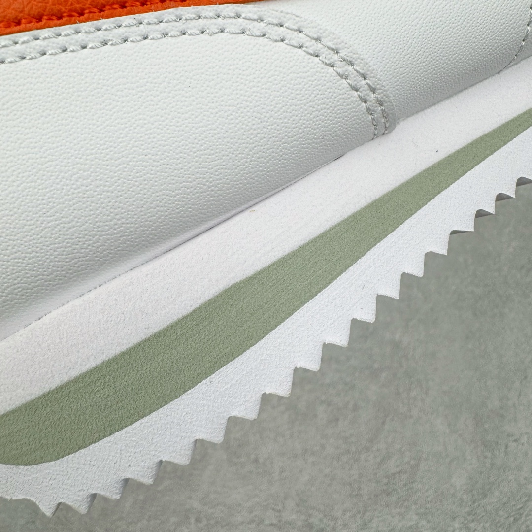 图片[20]-＃JC纯原 NK Classic Cortez Leather 阿甘复古初代皮革慢跑鞋 DM4044-102 实体平台指令订单 全套原纸板楦头开发 原厂数据大底磨具 一比一鞋头弧度高度鞋身弧度 细节品控鞋型随意对比 正确烫金高频细节 公司级标准检验QC 区分市面一切版本 完美复刻阿甘复古鞋型 尺码：35.5 36 36.5 37.5 38 38.5 39 40 40.5 41 42 42.5 43 44 45-选品中心