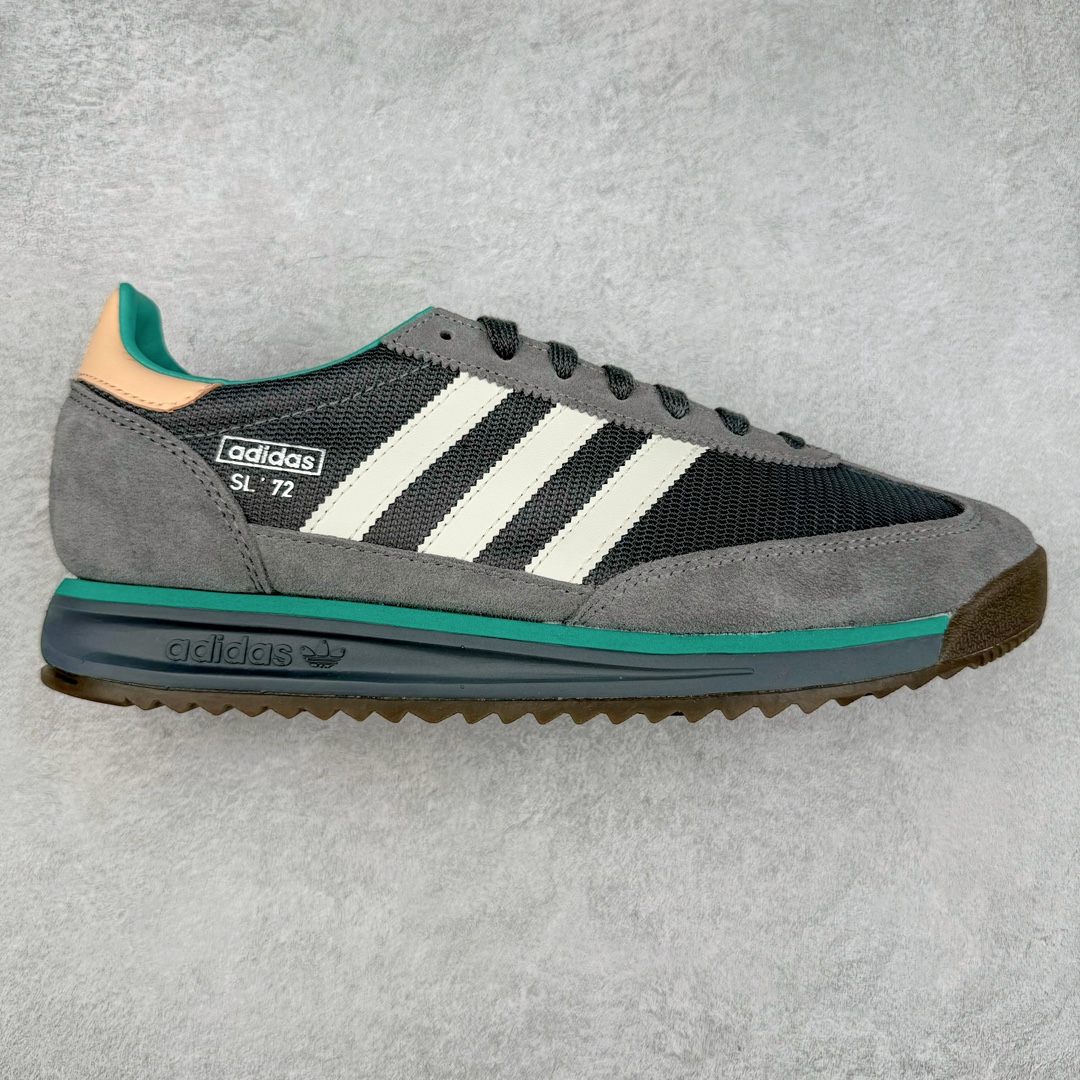 ＃CS AD Wmns SL72 OG 系列德训足球风百搭低帮休闲运动板鞋 JI2484 采用高弹EVA+MODEL+RB三层组合底 区别市面RB一体大底 三层组合鞋底重量与原鞋一致 Originals 将有「T 头鞋」造型的诞生于 1972 年的 SL72 鞋款复刻带回 各位买鞋又有新选择了 1972 年 SL72 问世后 引领了后来阿迪达斯的跑鞋发展方向 其中「SL」代表了 Super Light 彰显了产品轻便的特性 1972 年 SL72 问世后 引领了后来阿迪达斯的跑鞋发展方向 其中「SL」代表了 Super Light 彰显了产品轻便的特性 这次 Originals 延续其轻质经典的基因 带来男女两款 SL72 男生款带来 SL72 RS 鞋型 RS 意为 Reshaped（重塑）鞋款在保留了经典的外观基础上 在尼龙材质里增加了填充物 使鞋型更加挺立和饱满 鞋头则更加圆润 鞋底的 EVA 材质则增加了鞋款的高度 女生款则带来 SL72 OG W 鞋型 OG 顾名思义则是致敬经典款式 相较于 RS（Reshaped）鞋款 鞋身更加纤细 其整体鞋身轮廓、线条、细节、材质上尊崇 70 年代 SL72 的设计 还原经典味道 尺码：36 36⅔ 37⅓ 38 38⅔ 39⅓ 40 40⅔ 41⅓ 42 42⅔ 43⅓ 44 44⅔ 45-选品中心